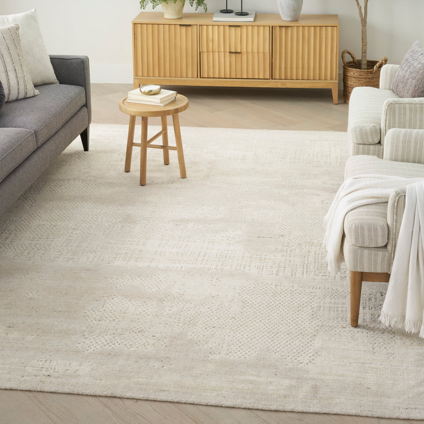 Nourison Harmony 7'9" x 9'9" Ivory Modern Indoor Rug