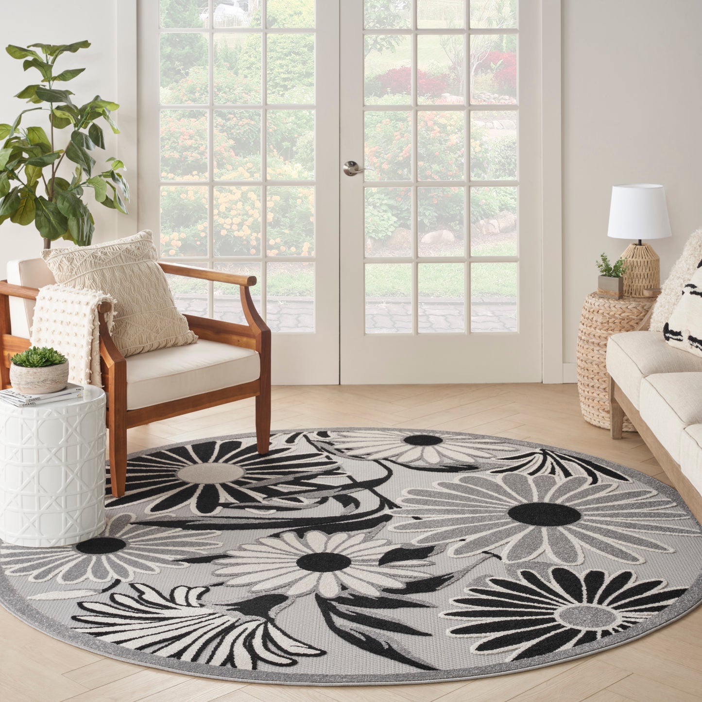 Nourison Aloha 5'3" x Round Black White Contemporary Rug