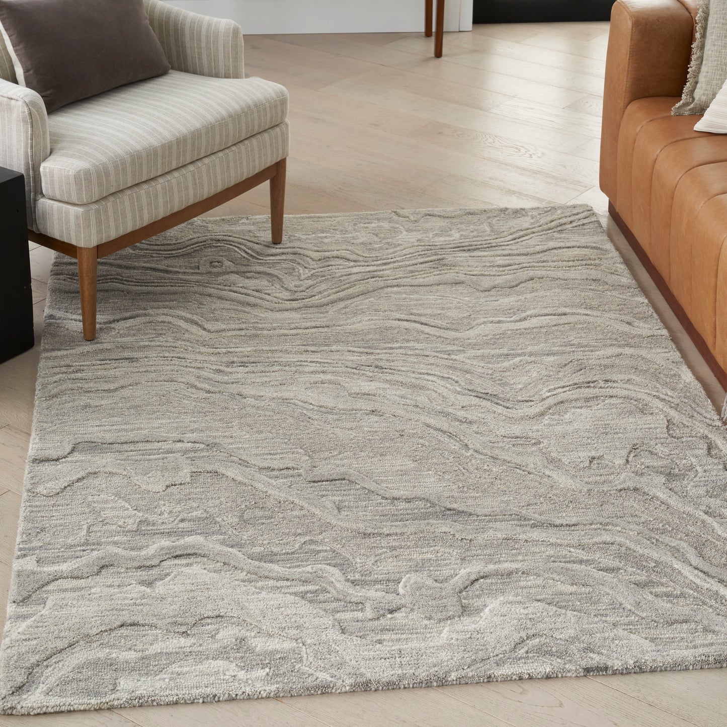 Nourison Graceful 5'3" x 7'3" Grey Modern Indoor Rug