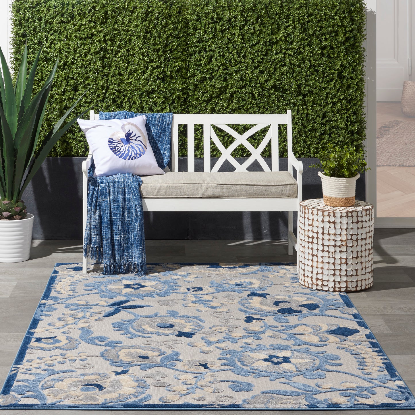 Nourison Aloha 3'6" x 5'6" Blue Grey Farmhouse Rug