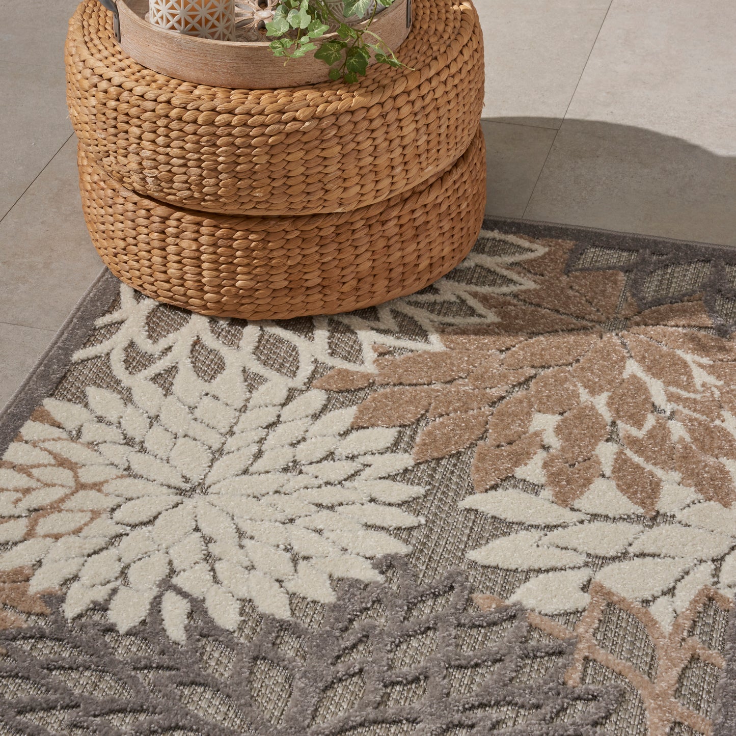 Nourison Aloha 2'8" x 4' Natural Tropical Rug