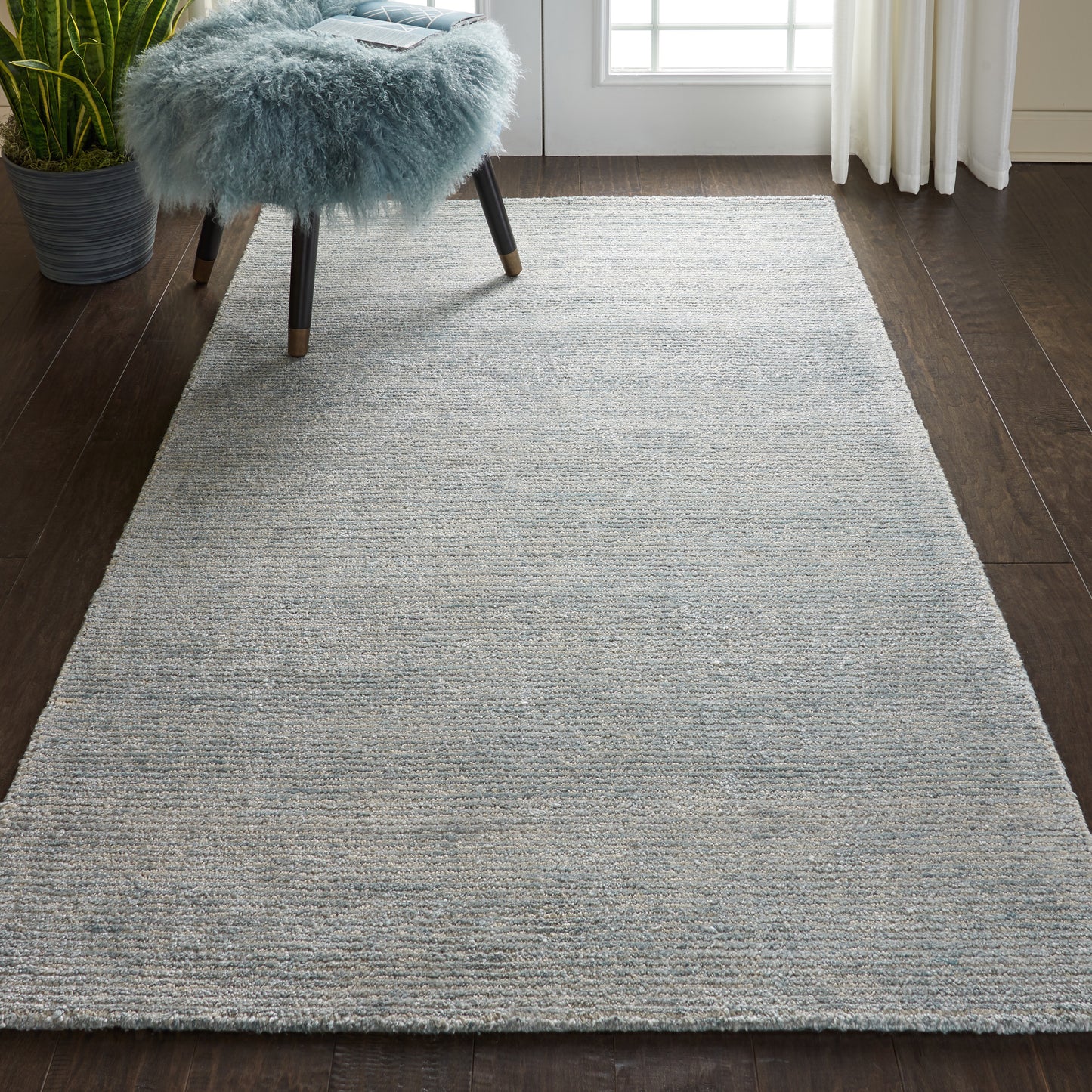 Nourison Weston 3'9" x 5'9" Aquamarine Modern Indoor Rug