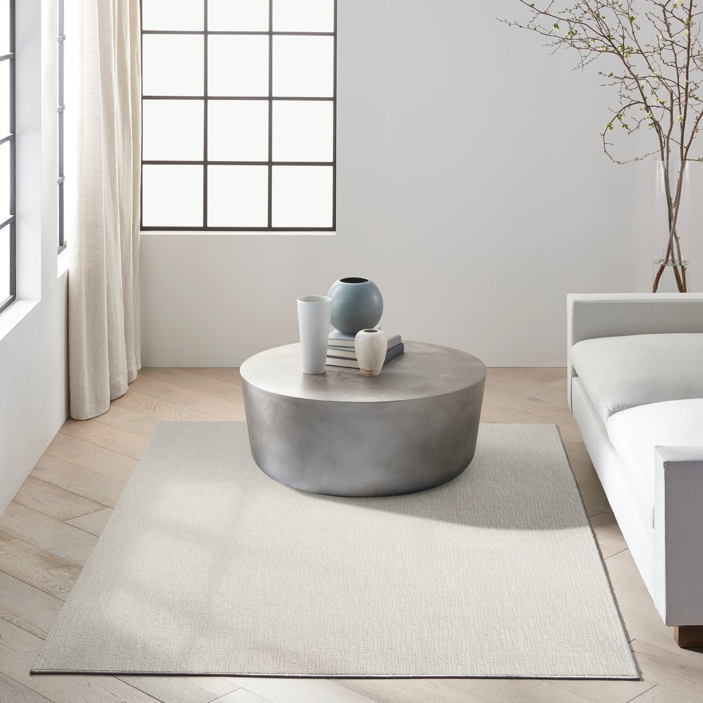 Calvin Klein Captivating 5'3" x 7'3" Ivory Grey Modern Indoor Rug