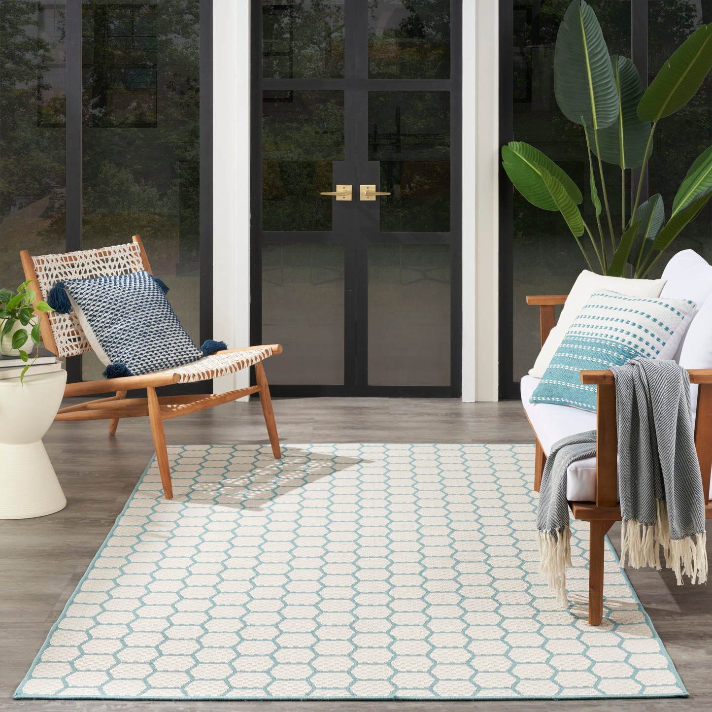 Nourison Twist Reversible 4' x 6' Aqua Modern Rug