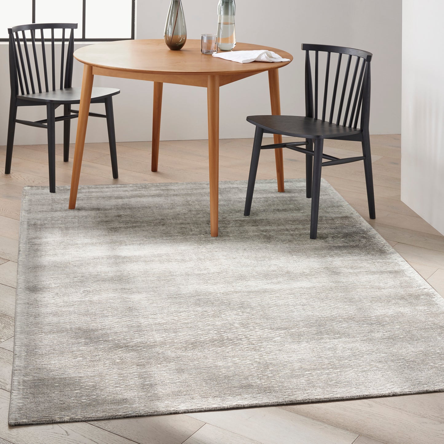 Calvin Klein Valley 5'3" x 7'3" Grey Modern Indoor Rug