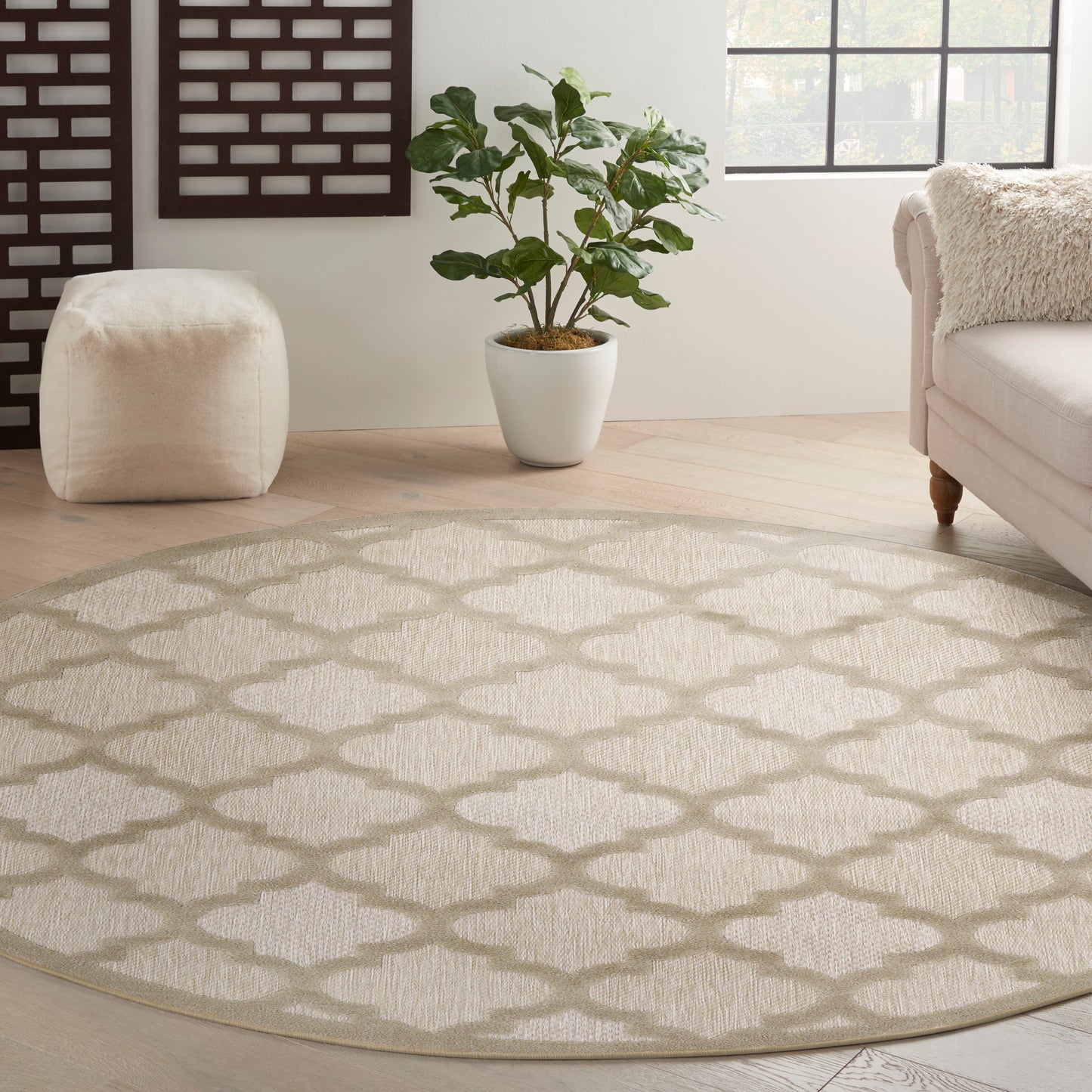 Nourison Easy Care 8' x Round Cream Modern Rug