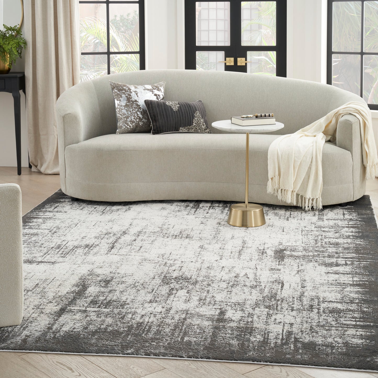 Nourison Desire 7'10" x 9'10" Grey/Ivory Modern Indoor Rug