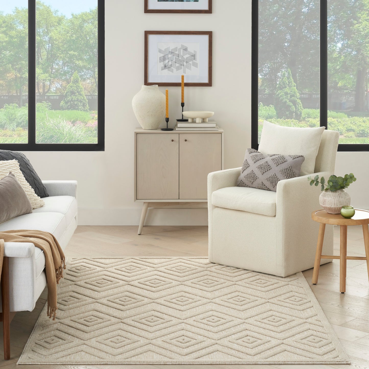 Nourison Versatile 4' x 6' Cream Modern Rug