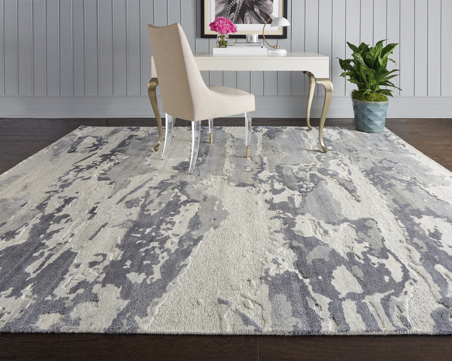 Nourison Divine 5'6" x 7'5" Slate Modern Indoor Rug