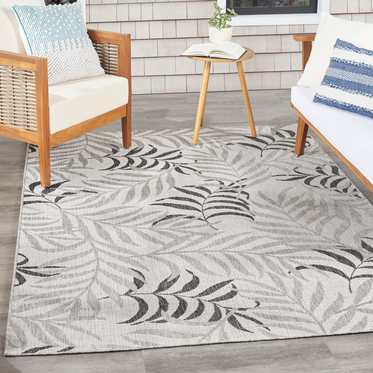 Nourison Garden Oasis 5' x 7' Grey Tropical Rug