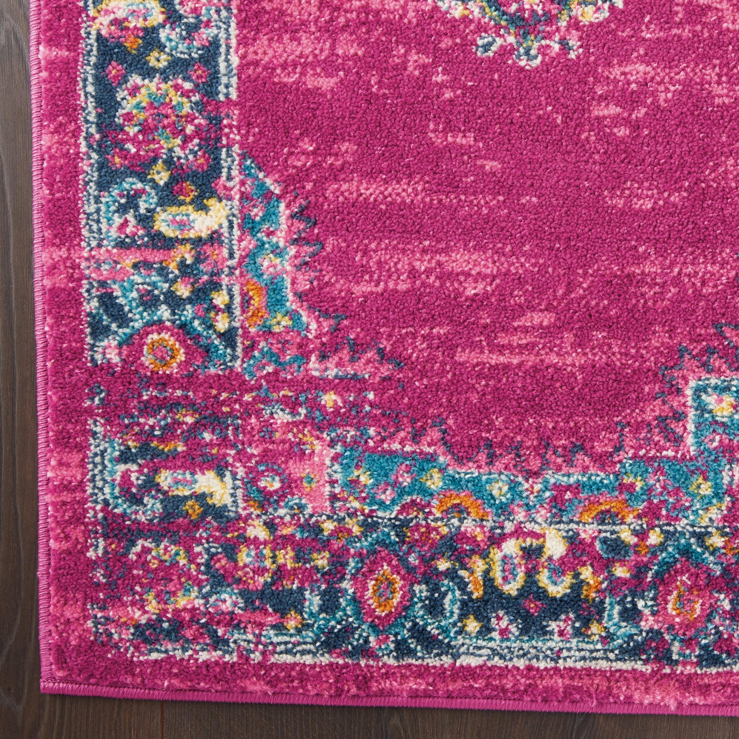 Nourison Passion 3'9" x 5'9" Fuchsia Bohemian Indoor Rug