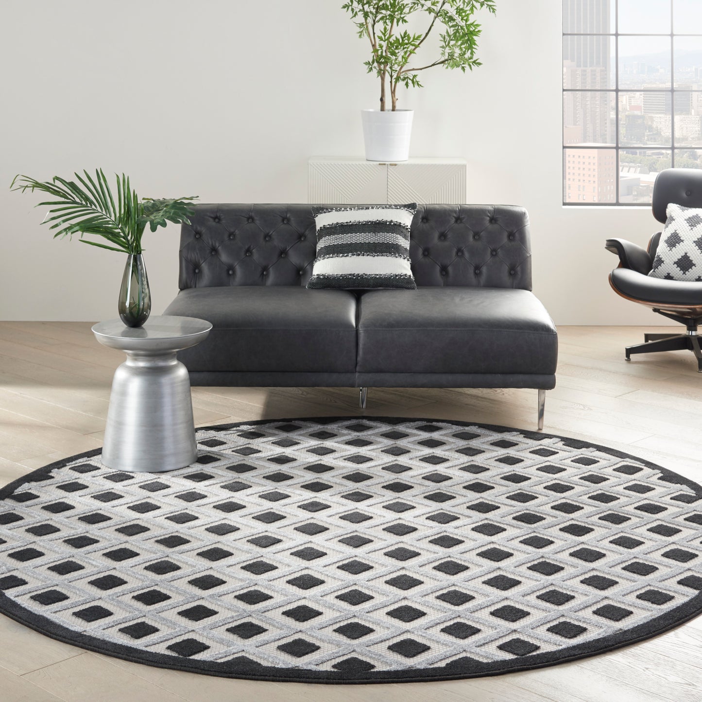 Nourison Aloha 7'10" x Round Black White Modern Rug