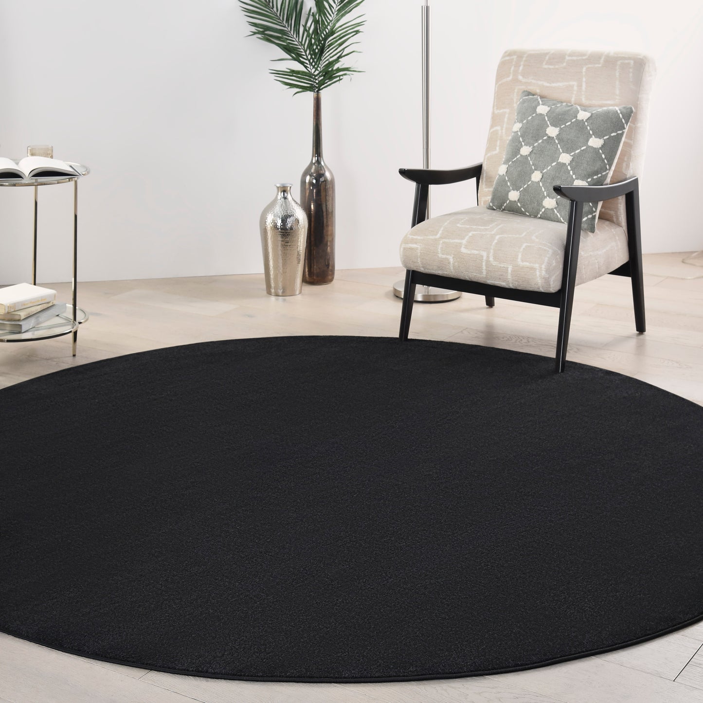 Nourison Nourison Essentials 8' x Round Black Outdoor Rug