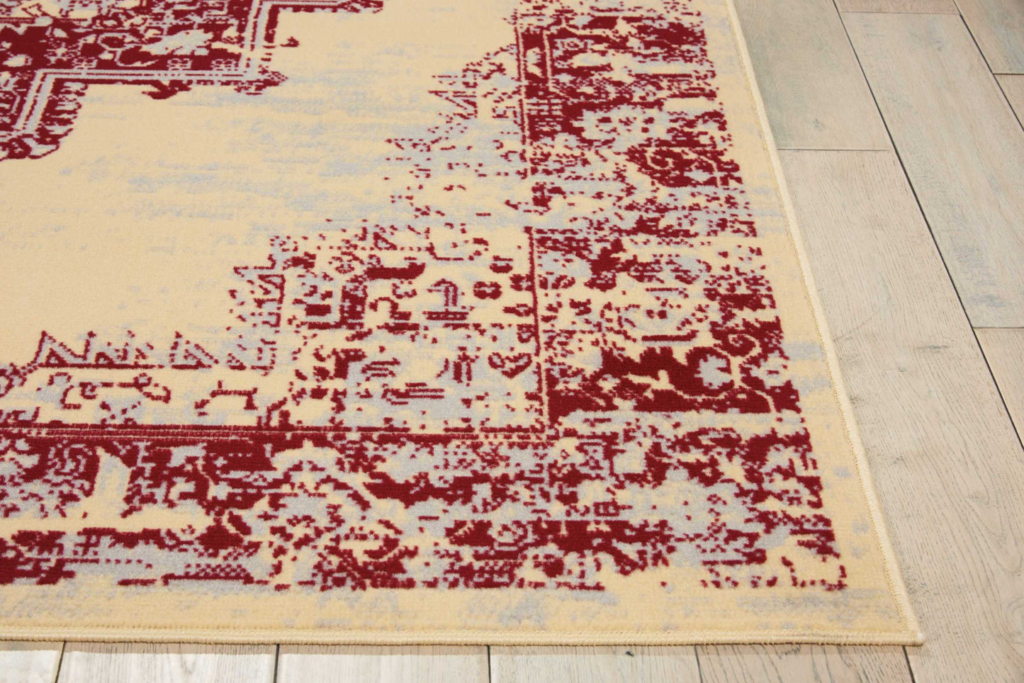 Nourison Grafix 5'3" x 7'3" Cream Red Vintage Indoor Rug