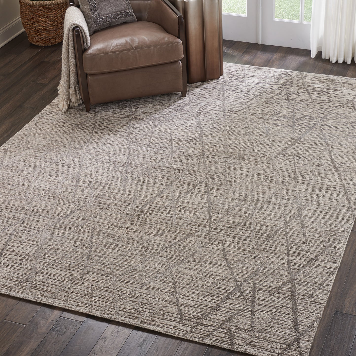 Nourison Ocean 7'9" x 9'9" Ash Modern Indoor Rug