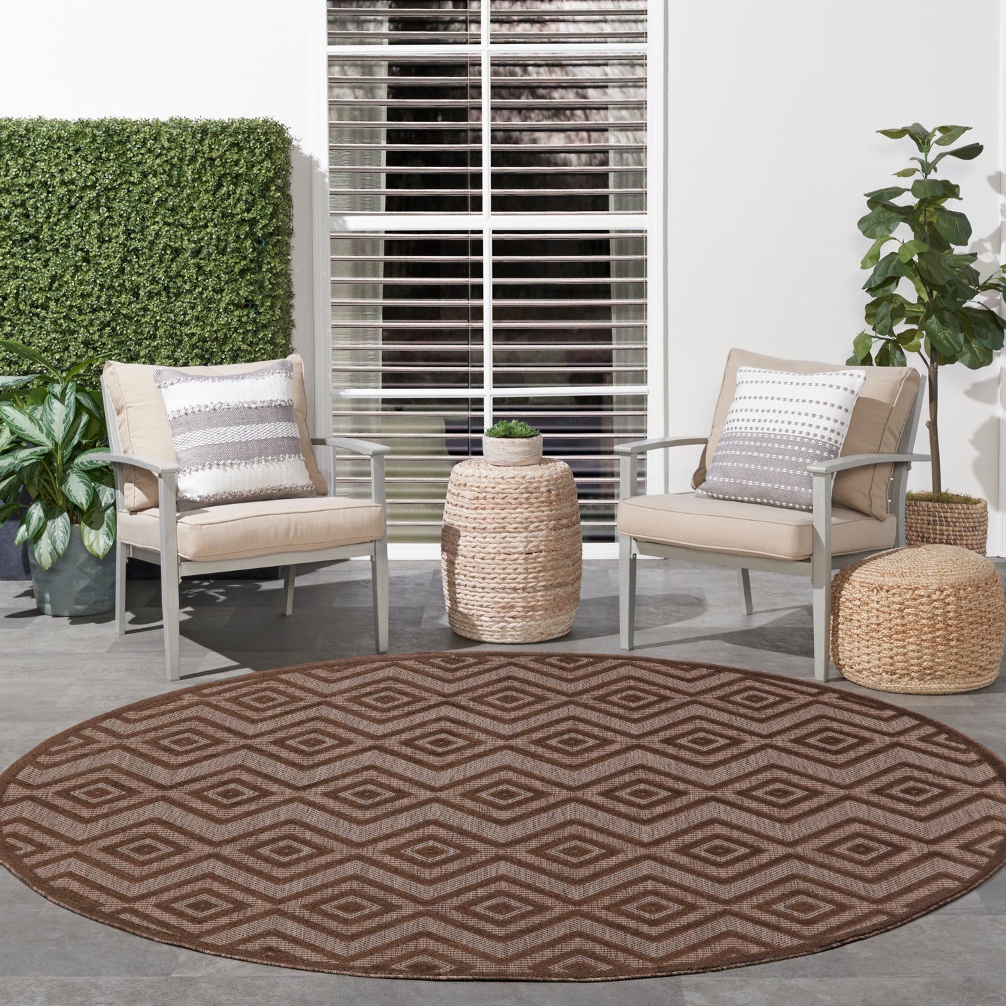 Nourison Versatile 8' x Round Brown Modern Rug