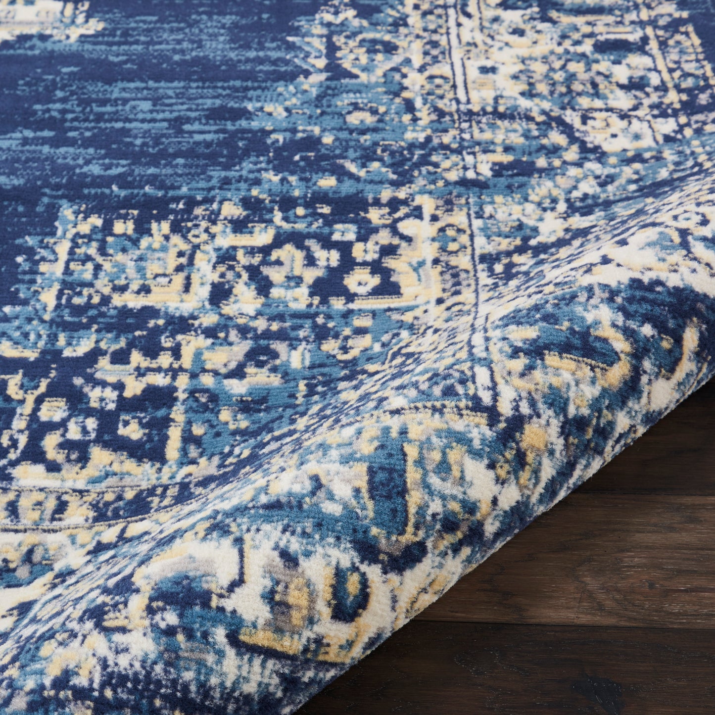 Nourison Grafix 3' x 5' Navy Blue Vintage Indoor Rug