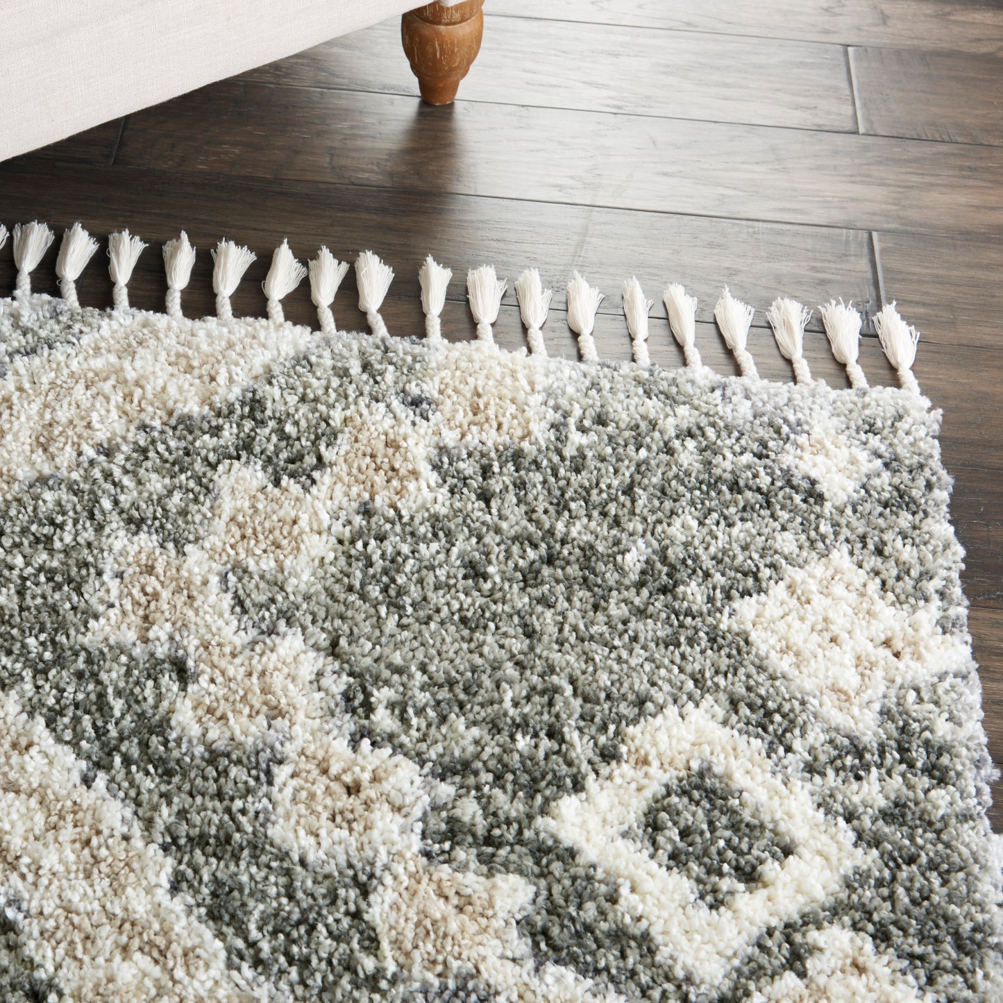 Nourison Oslo Shag 4' x 6' Grey/Ivory Shag Indoor Rug