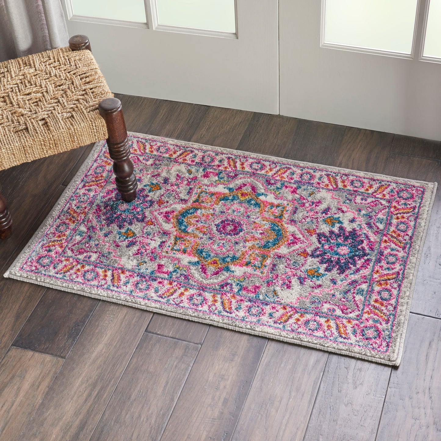 Nourison Passion 1'10" x 2'10" Light Grey/Pink Bohemian Indoor Rug