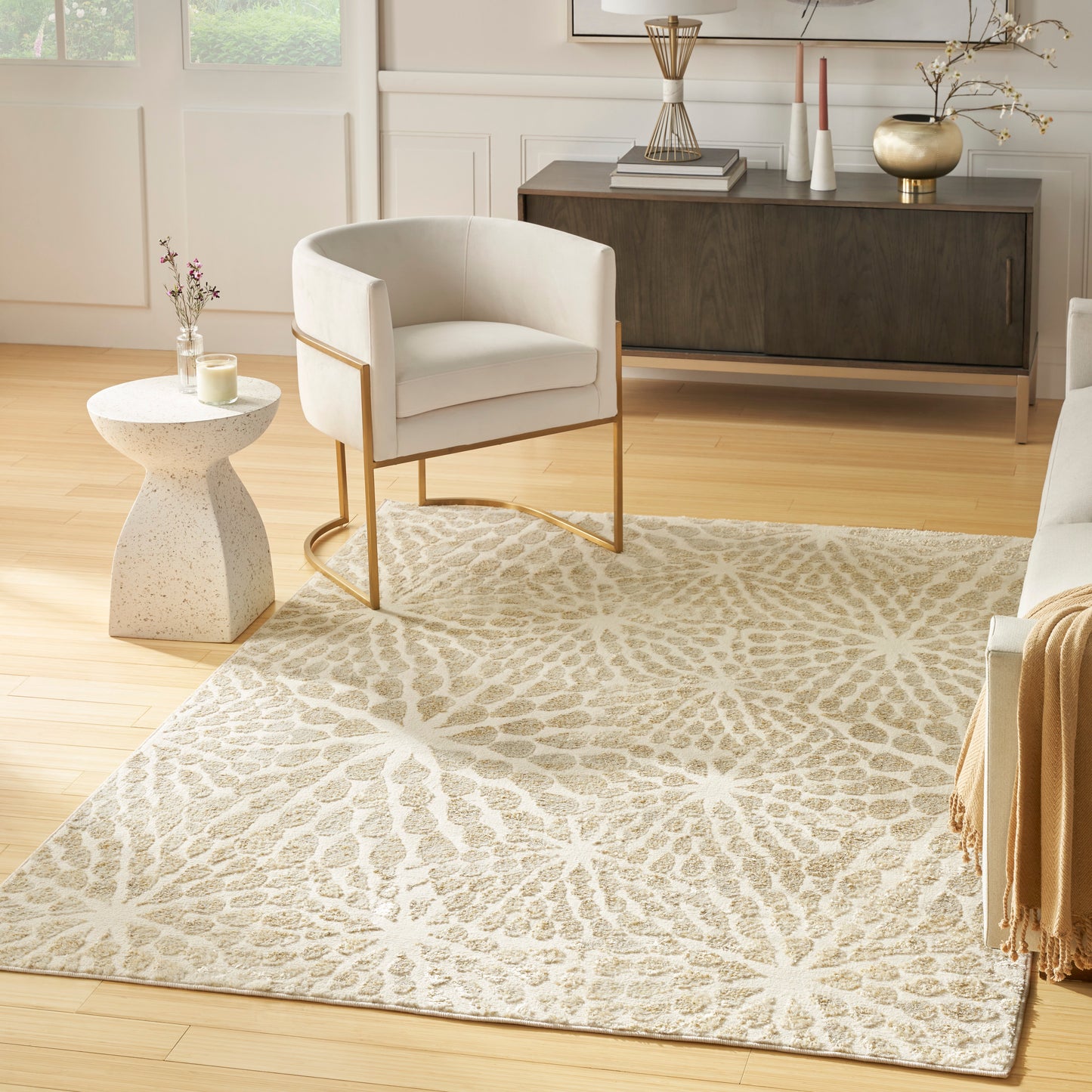 Nourison Ambiance 5'3" x 7'3" Ivory Gold Modern Indoor Rug