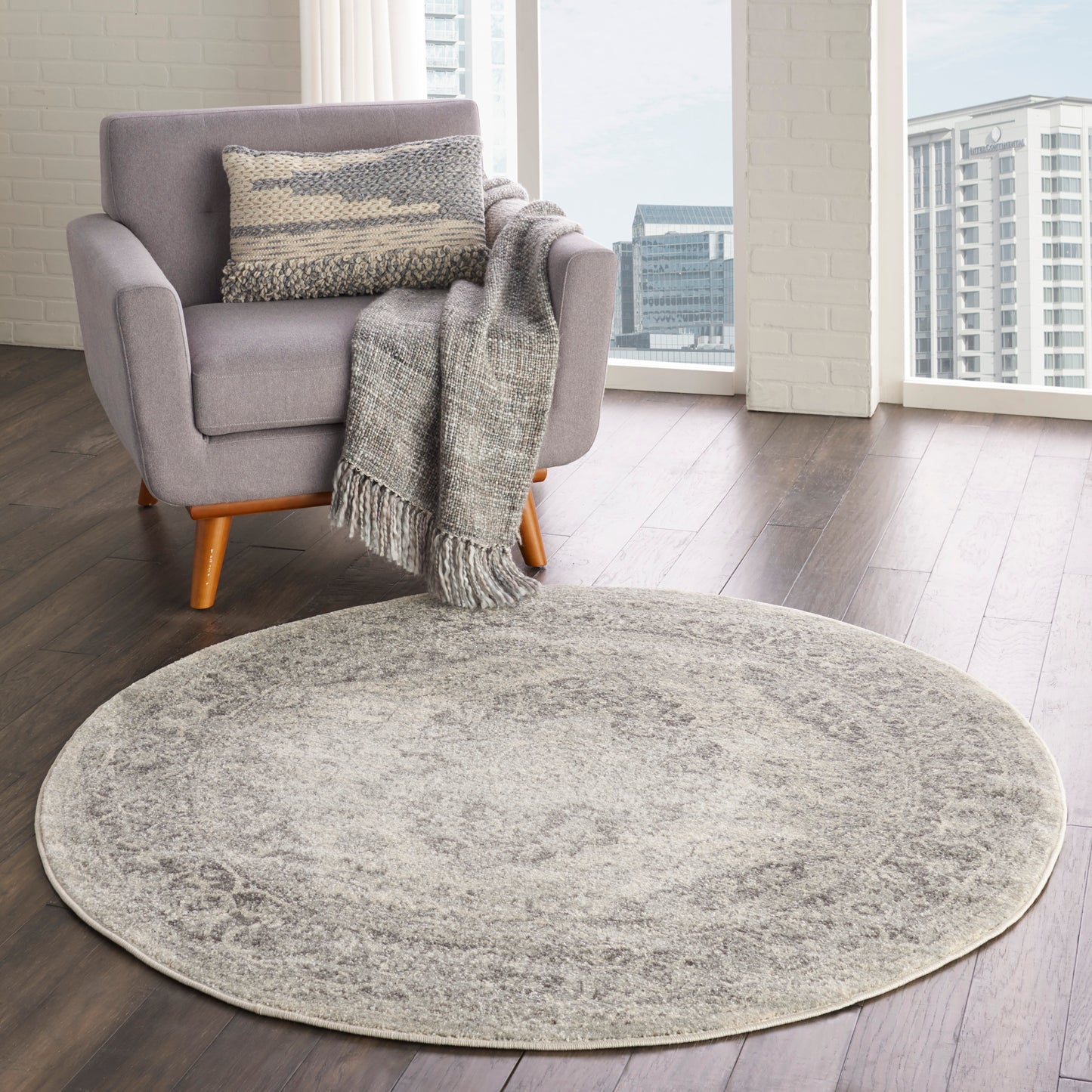 Nourison Tranquil 7’10” x Round Ivory/Grey Vintage Indoor Rug