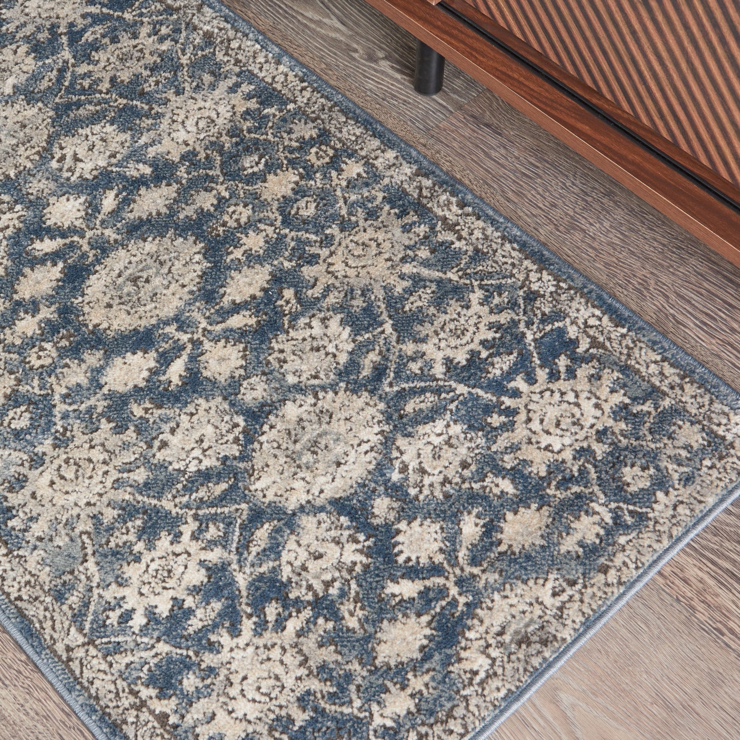 Nourison Quarry 2'2" x 3'9" Blue Beige Vintage Indoor Rug