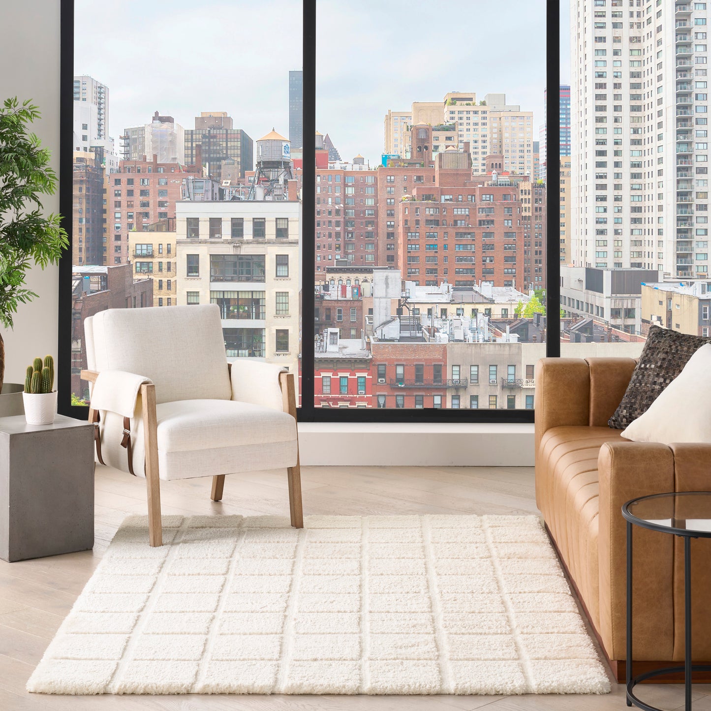 DKNY West End Ave 5'3" x 7'3" Ivory Modern Indoor Rug