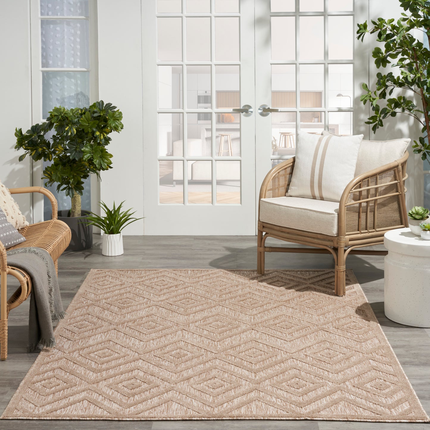 Nourison Versatile 4' x 6' Natural Beige Modern Rug