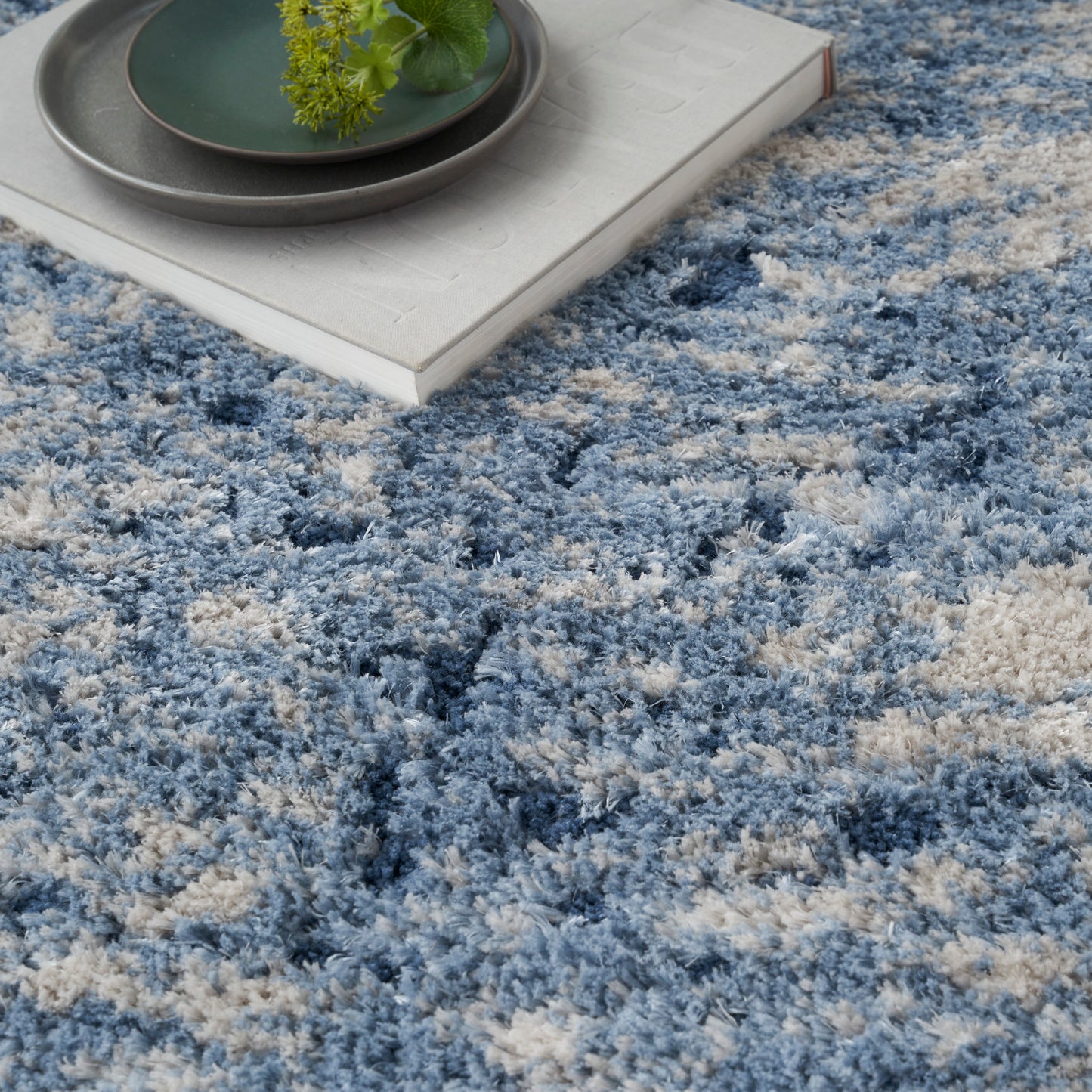 Nourison Dreamy Shag 4' x 6' Light Blue Shag Indoor Rug