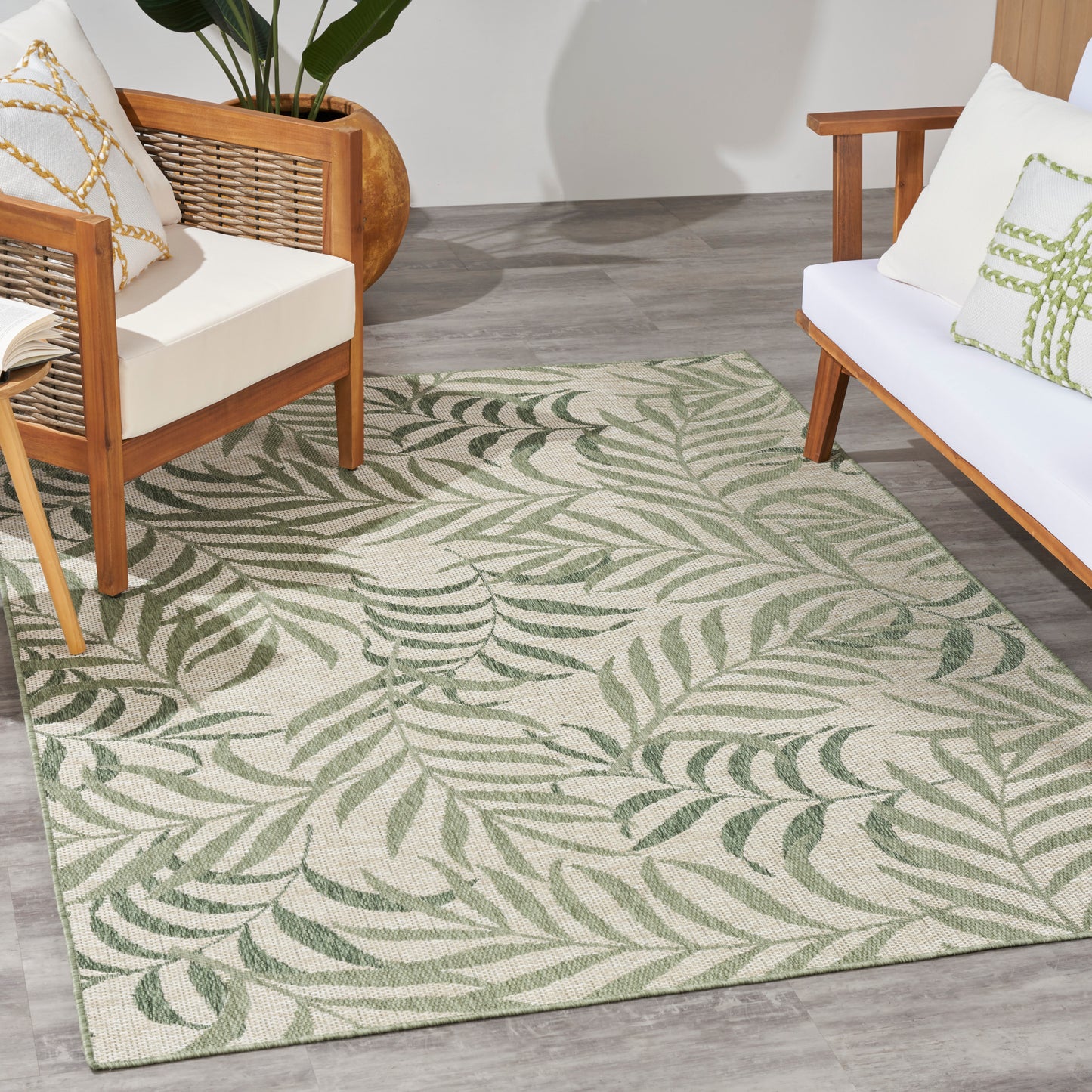 Nourison Garden Oasis 5' x 7' Ivory Green Outdoor Rug