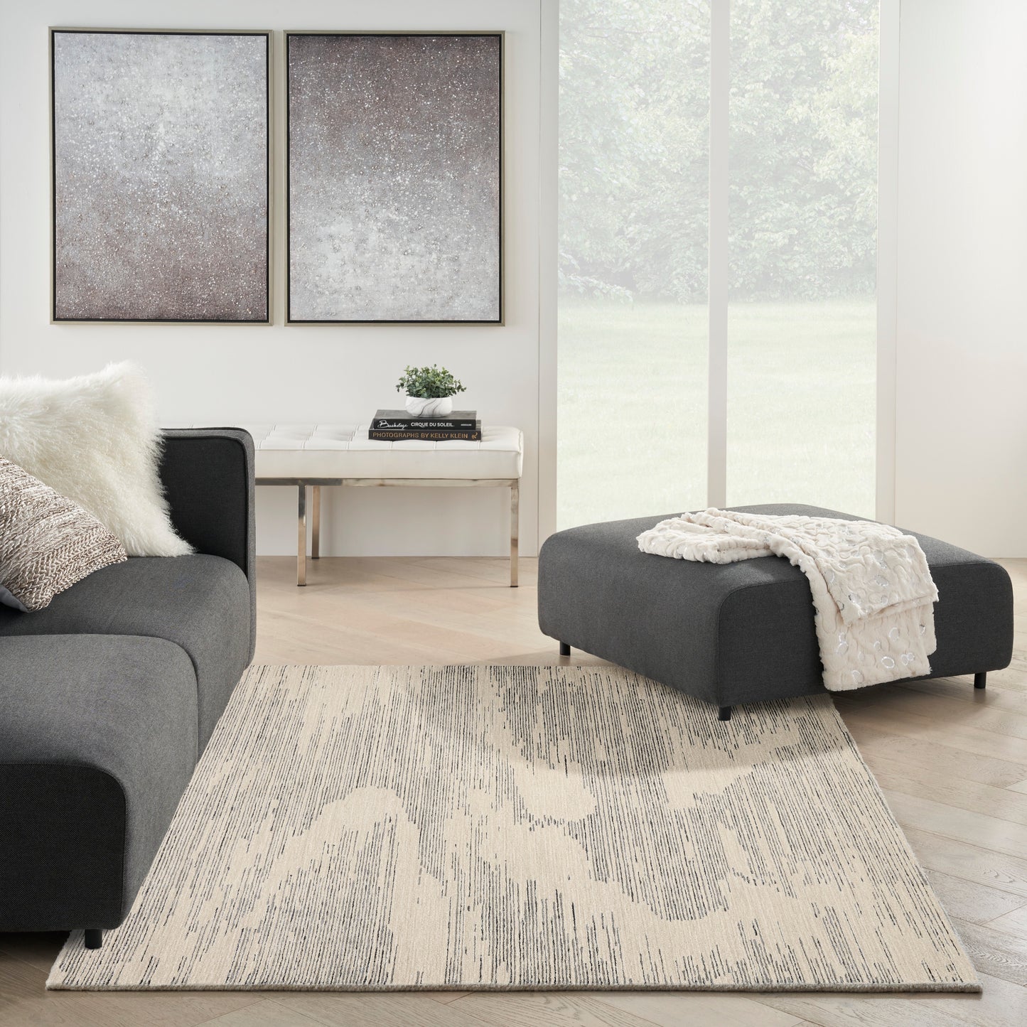 Michael Amini Ma30 Star 4' x 6' Ivory/Grey Modern Indoor Rug