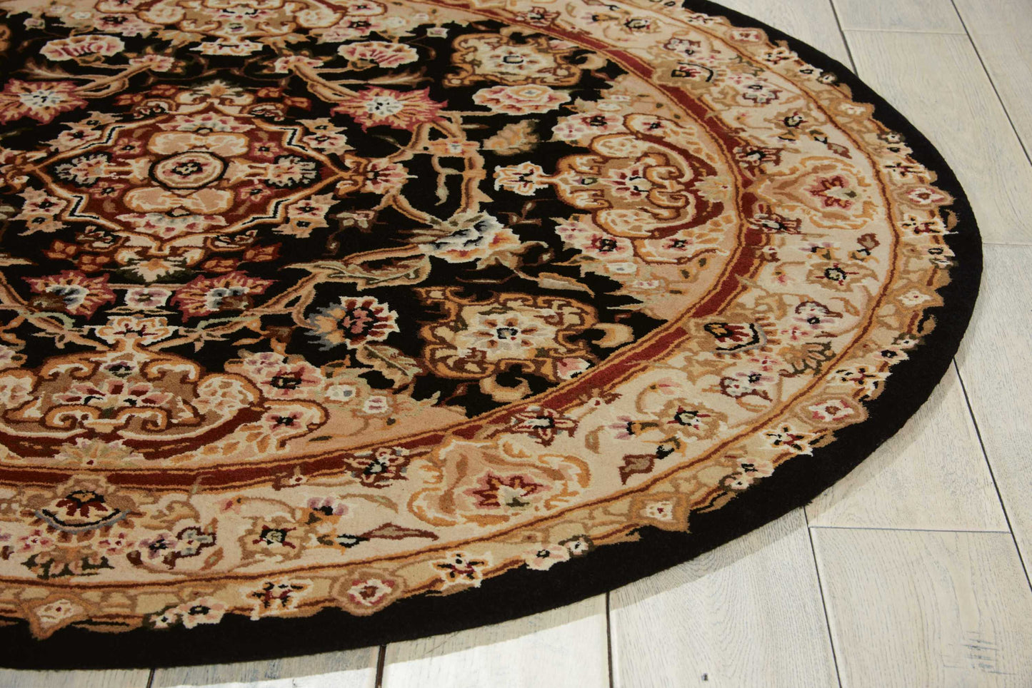 Nourison Nourison 2000 4' x Round Black Traditional Indoor Rug