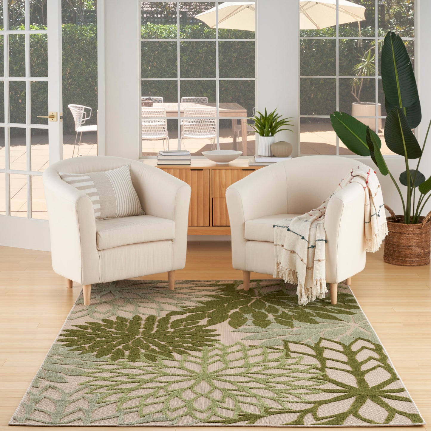 Nourison Aloha 3'6" x 5'6" Ivory Green Tropical Rug