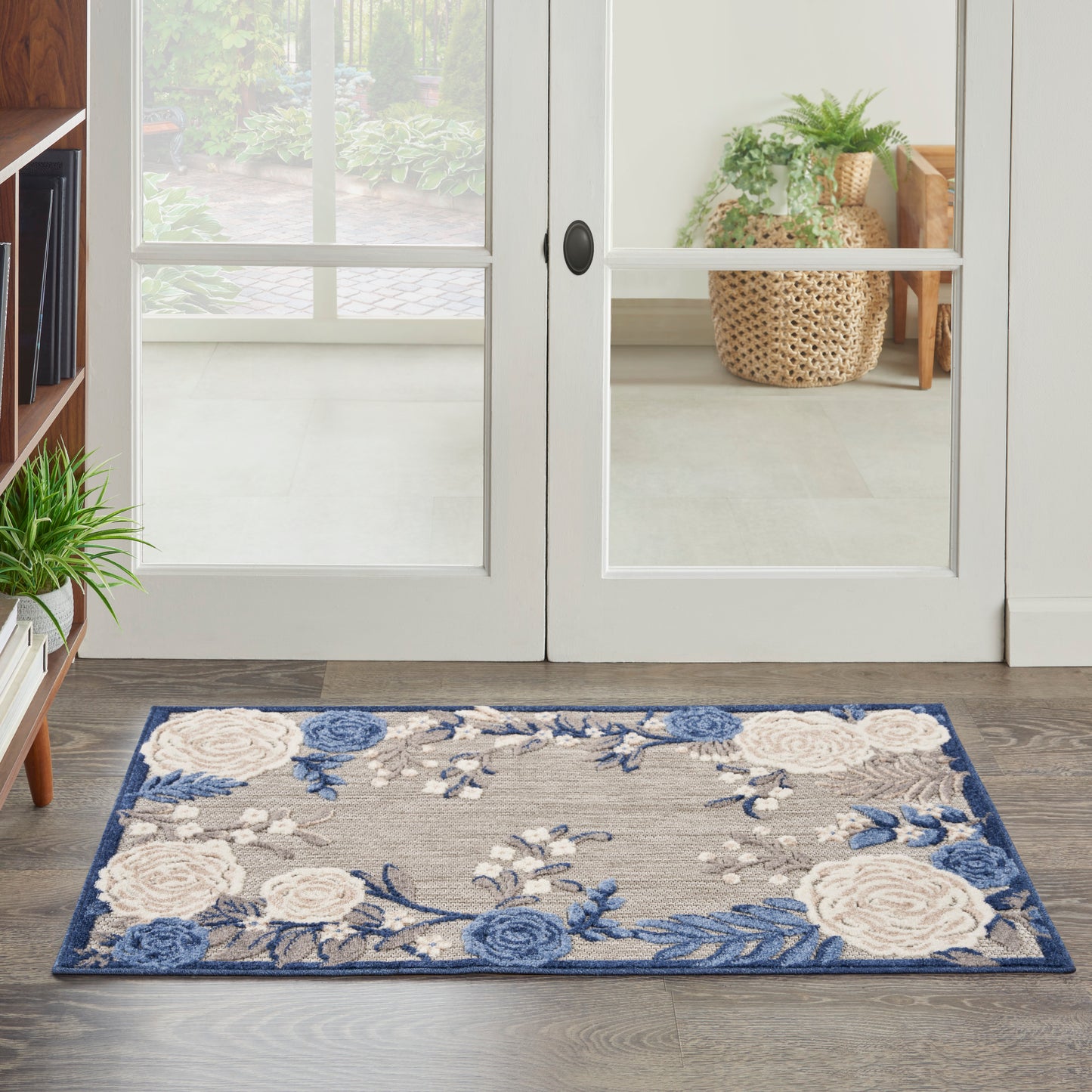 Nourison Aloha 2'8" x 4' Blue Grey Contemporary Rug