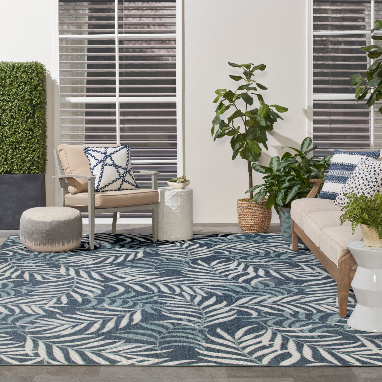 Nourison Garden Oasis 9' x 12' Navy Tropical Rug