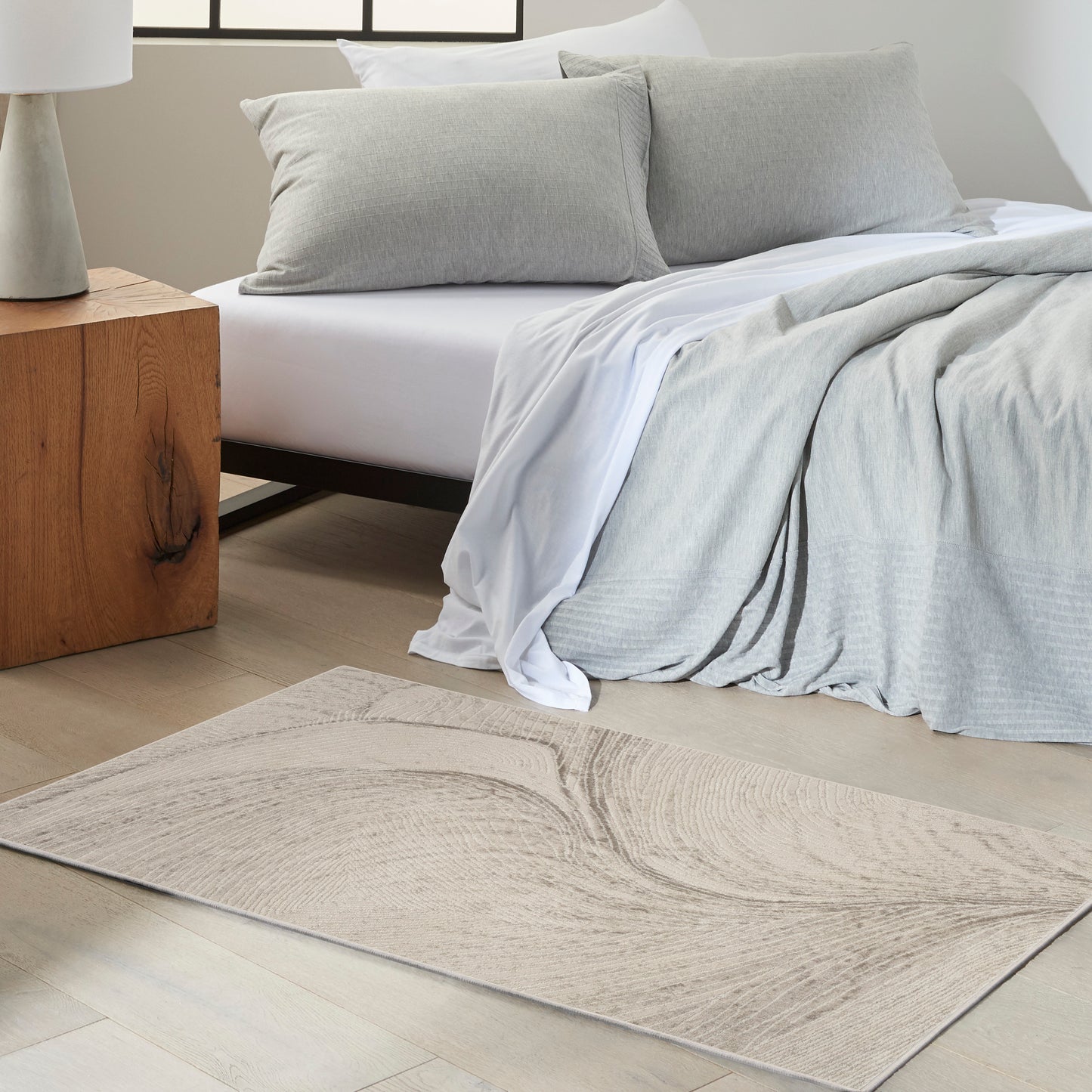 Calvin Klein Captivating 3'2" x 5' Ivory Modern Indoor Rug