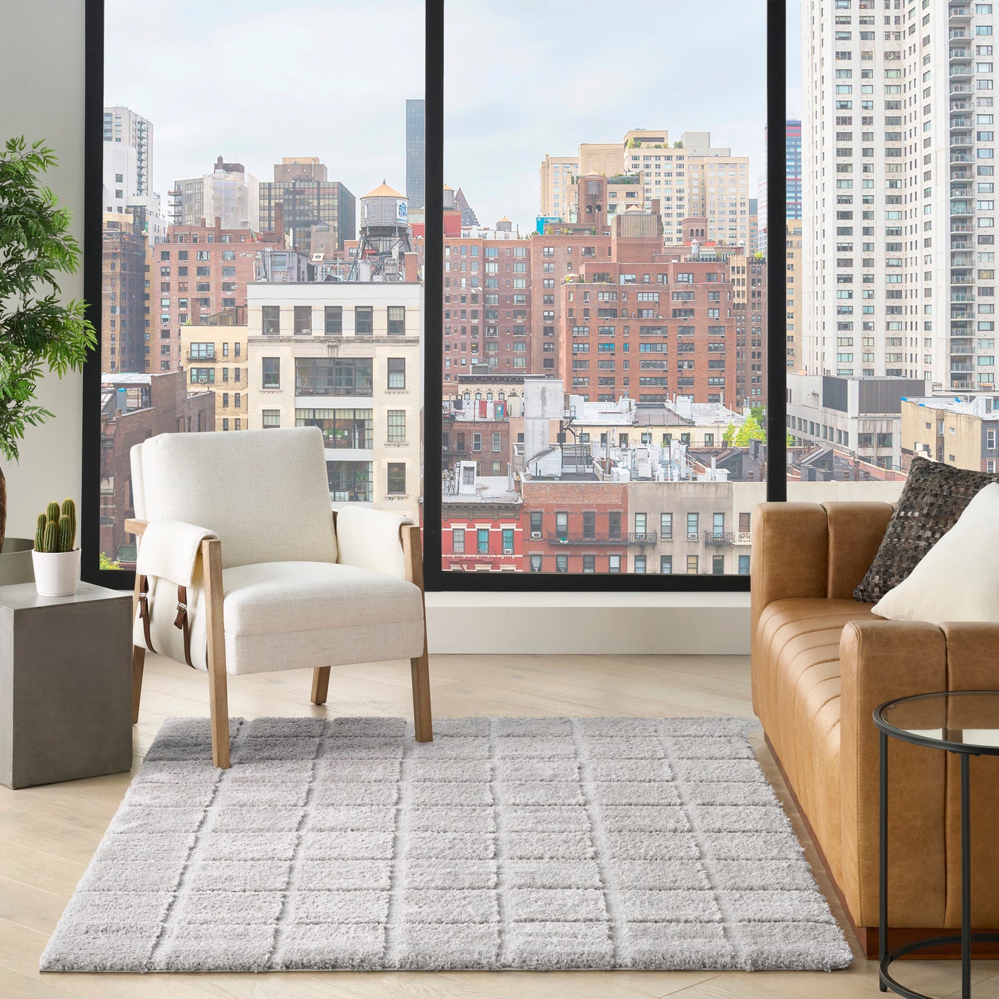 DKNY West End Ave 3'11" x 5'11" Grey Modern Indoor Rug