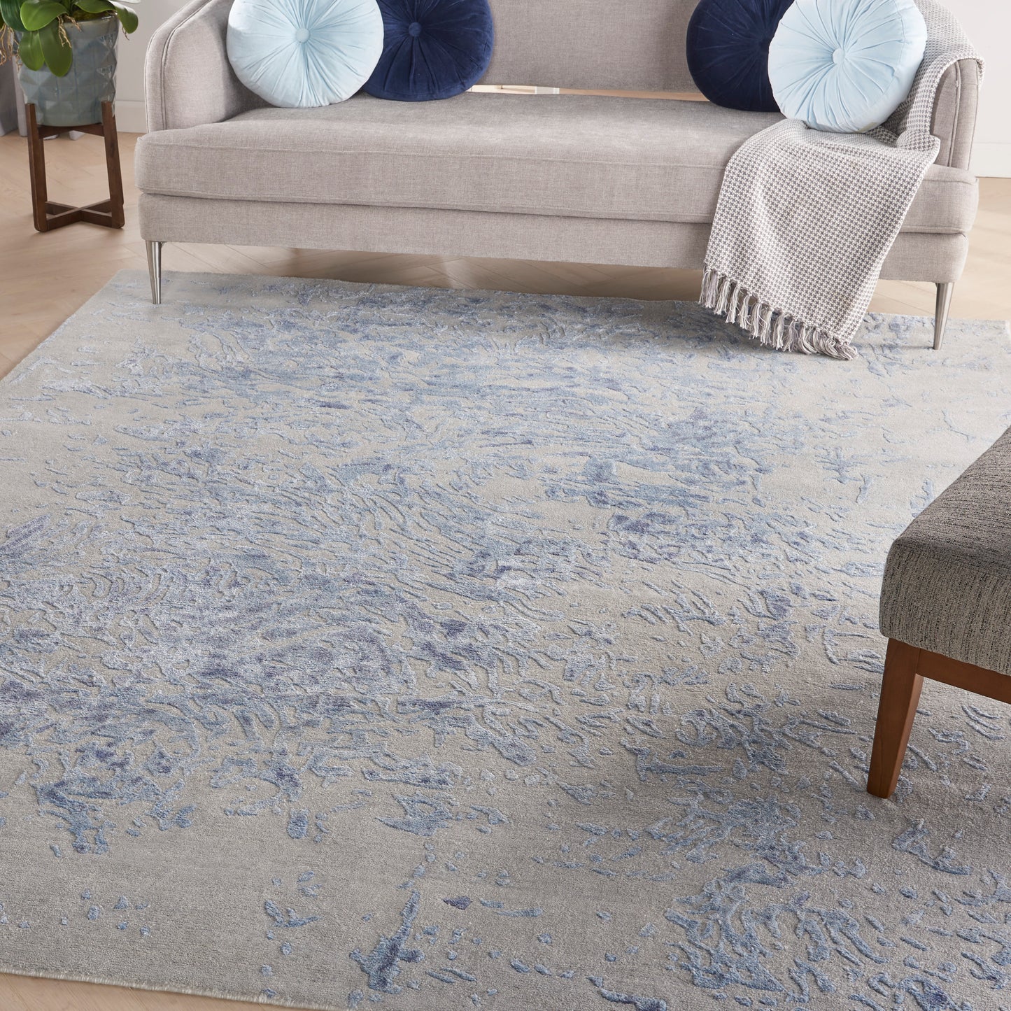 Nourison Silk Shadows 7'9" x 9'9" Grey Blue Modern Indoor Rug