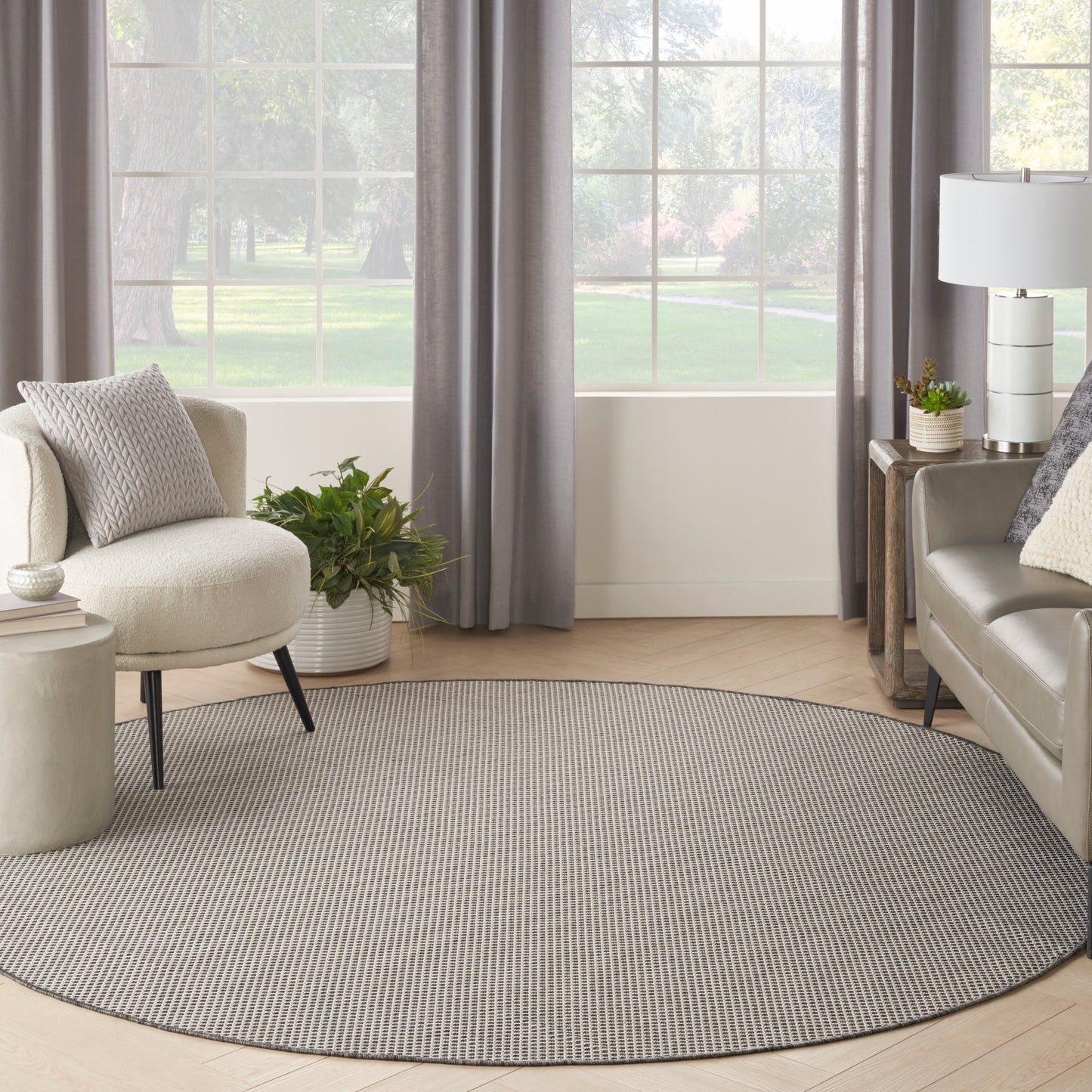 Nourison Courtyard 6' x Round Ivory/Charcoal Modern Rug