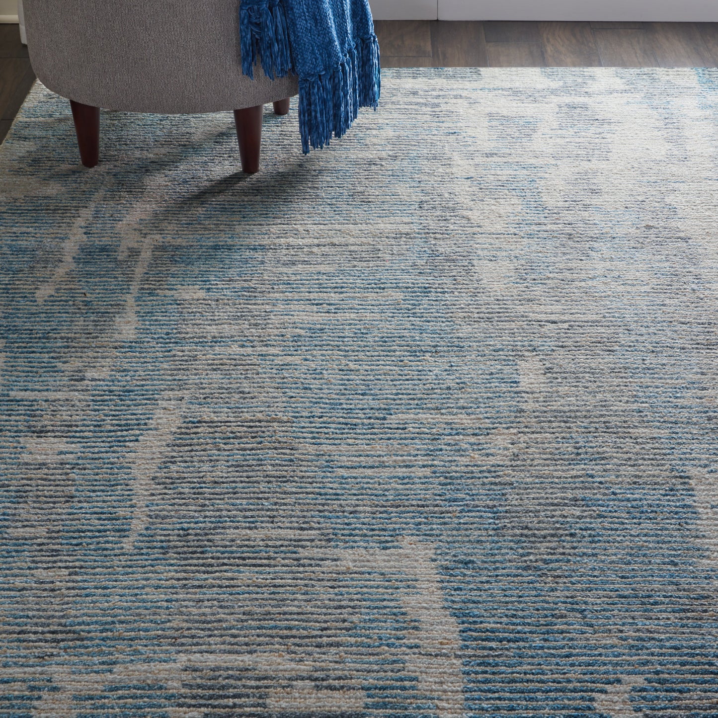 Nourison Ellora 5'6" x 7'5" Blue Modern Indoor Rug