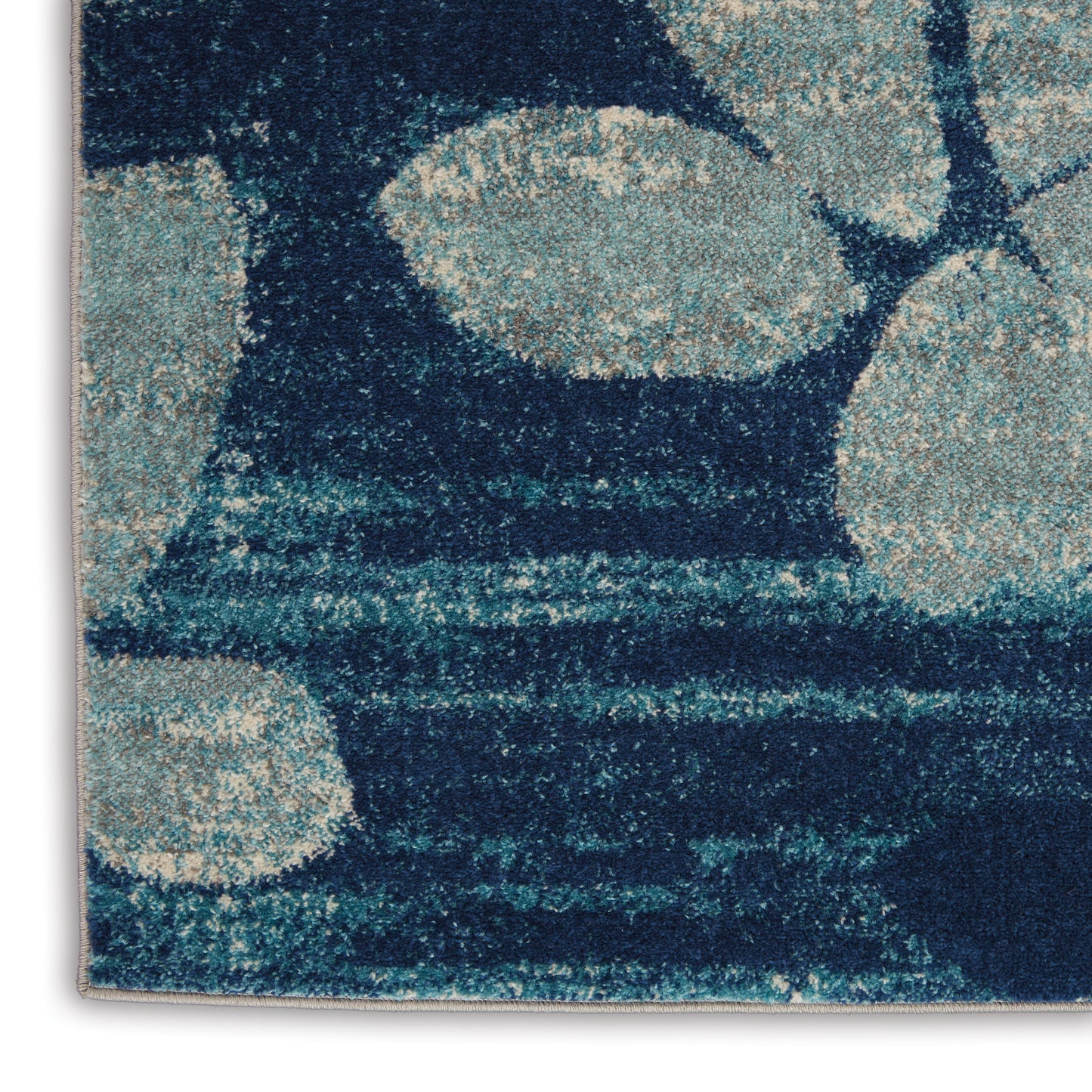 Nourison Tranquil 5'3" x 7'3" Navy/Light Blue Farmhouse Indoor Rug