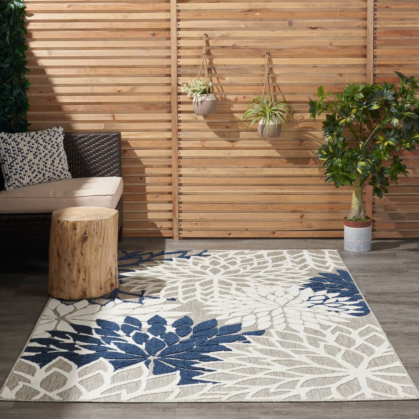 Nourison Aloha 6' x 9' Ivory Navy Tropical Rug