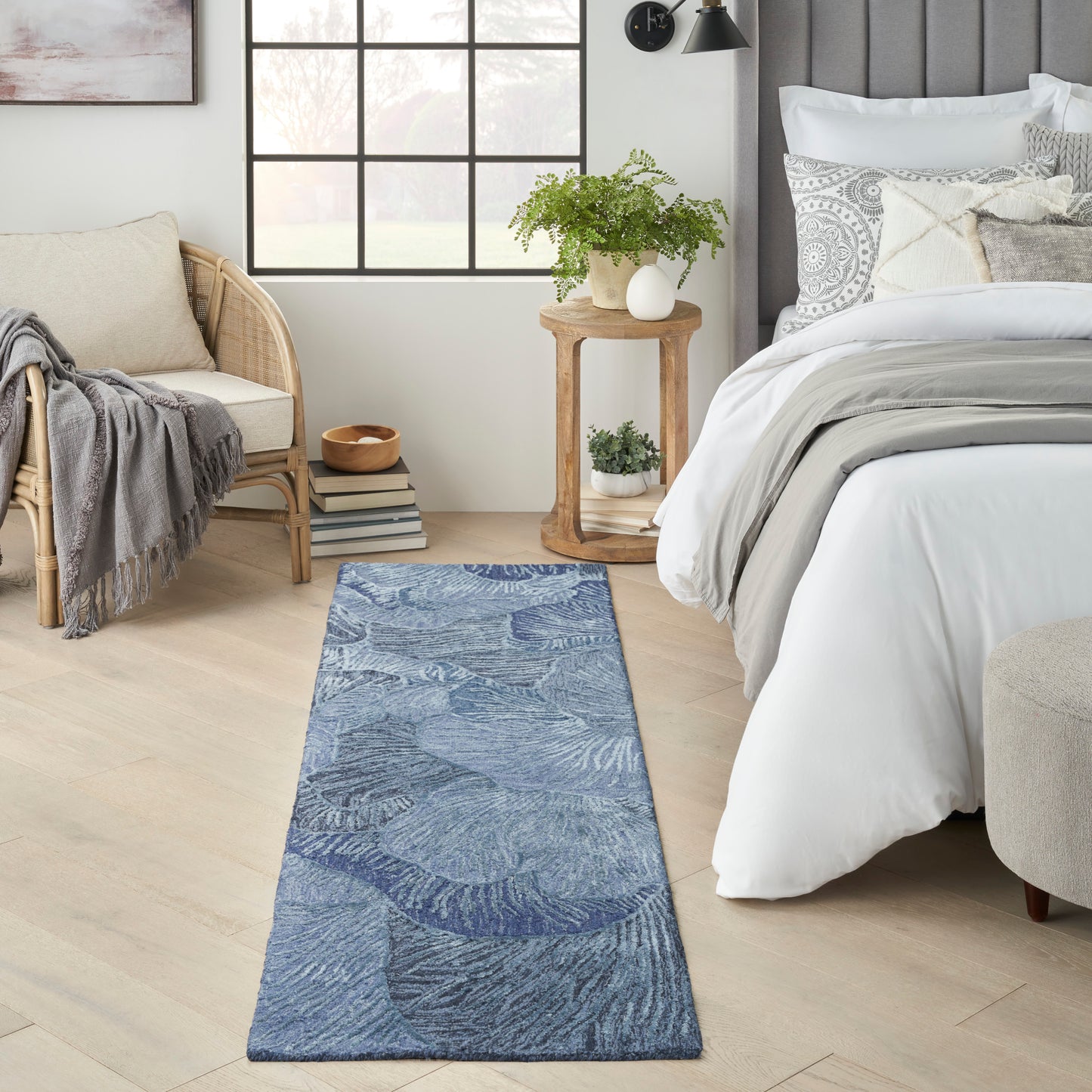 Nourison Avra 2'3" x 7'6" Blue Modern Indoor Rug