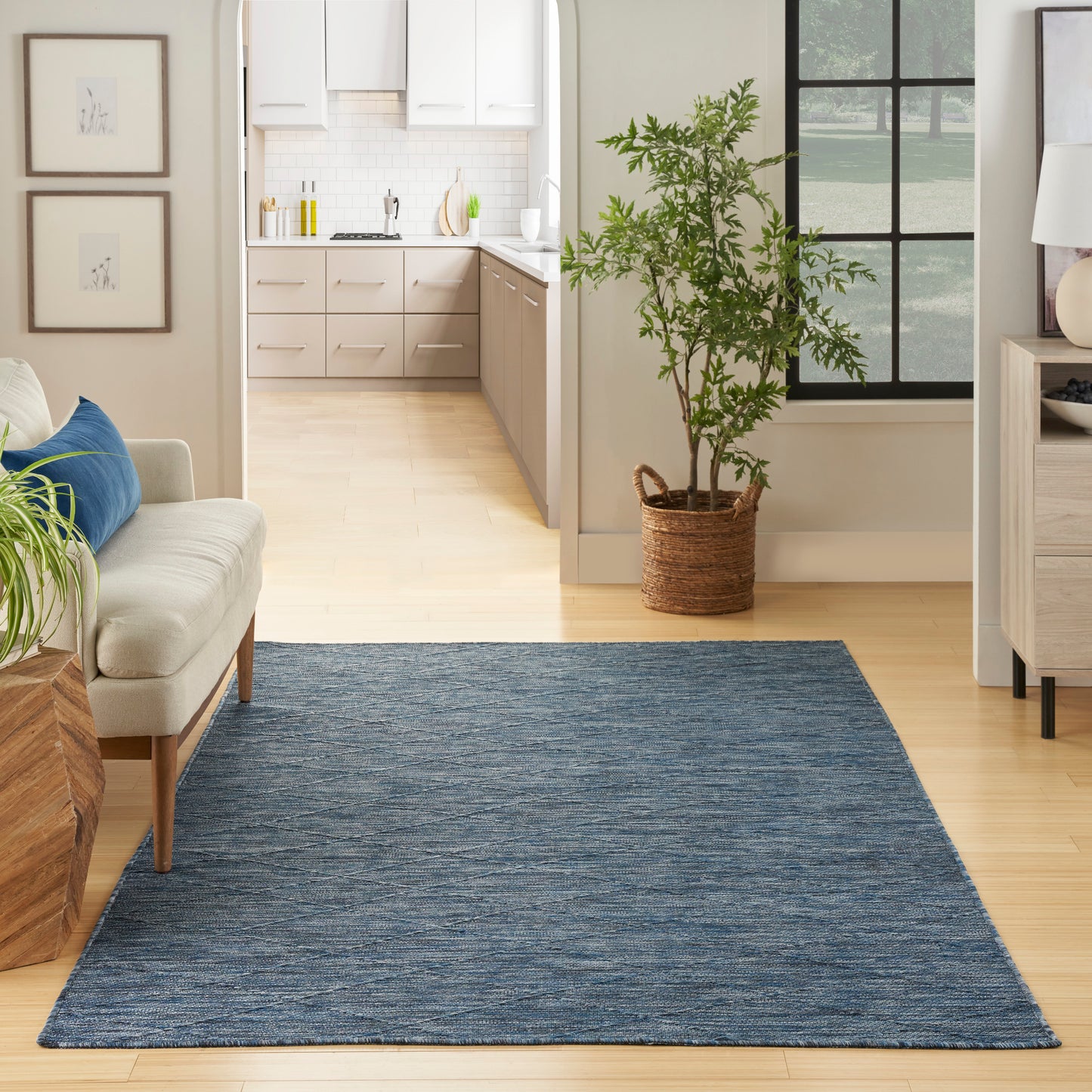 Nourison Washable Solutions 4' x 6' Navy Blue Modern Rug