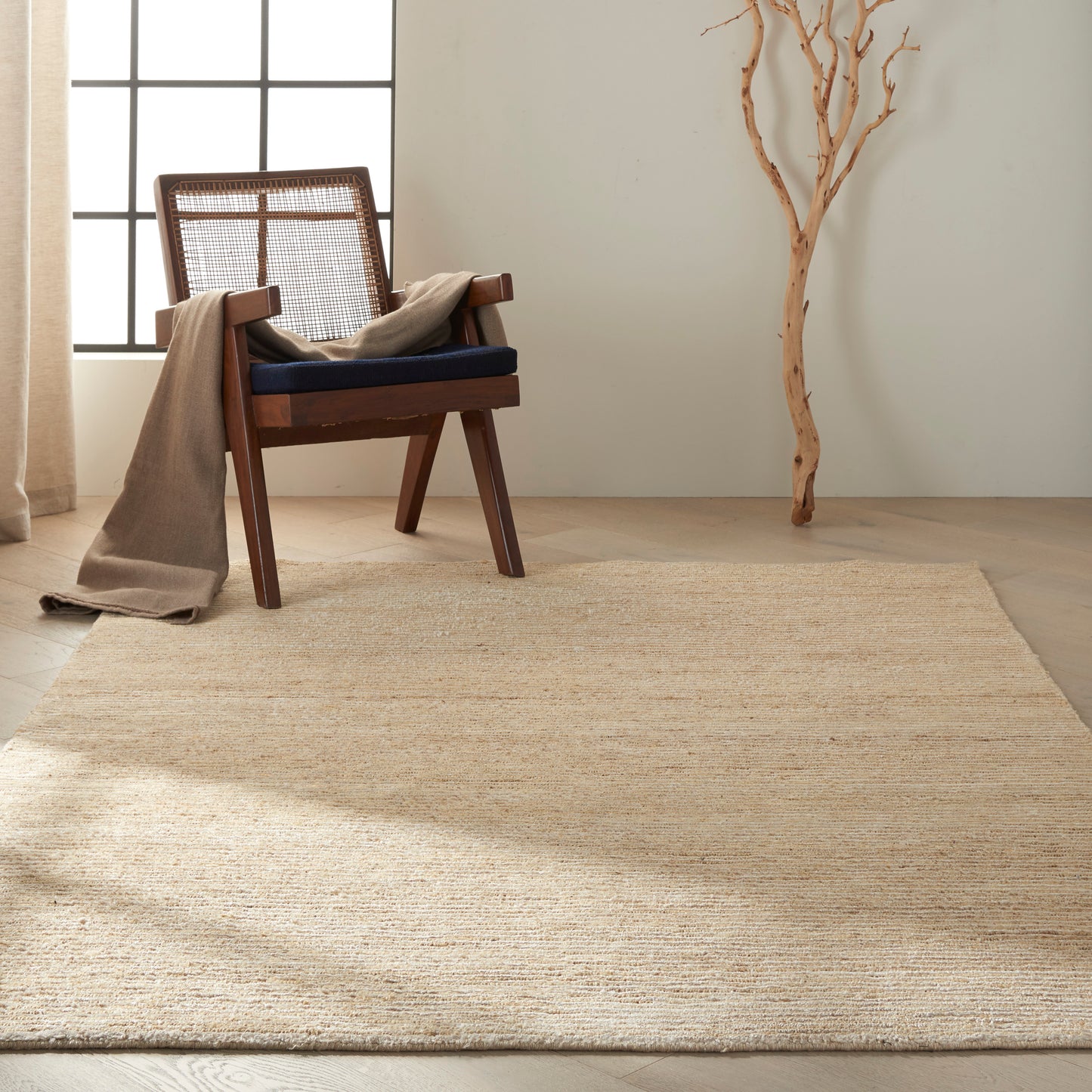 Calvin Klein Home Mesa 4' x 6' Gypsum Modern Indoor Rug