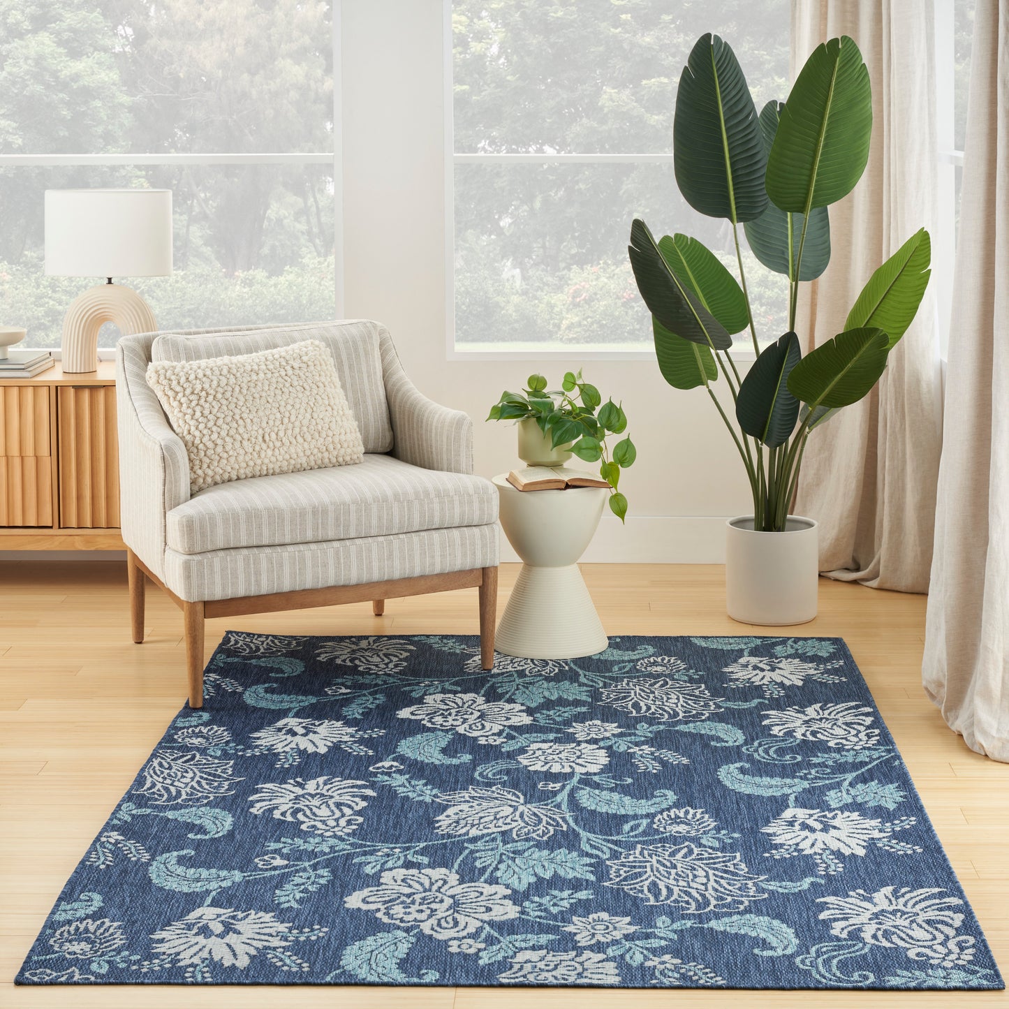 Nourison Garden Oasis 4' x 6' Navy Tropical Rug