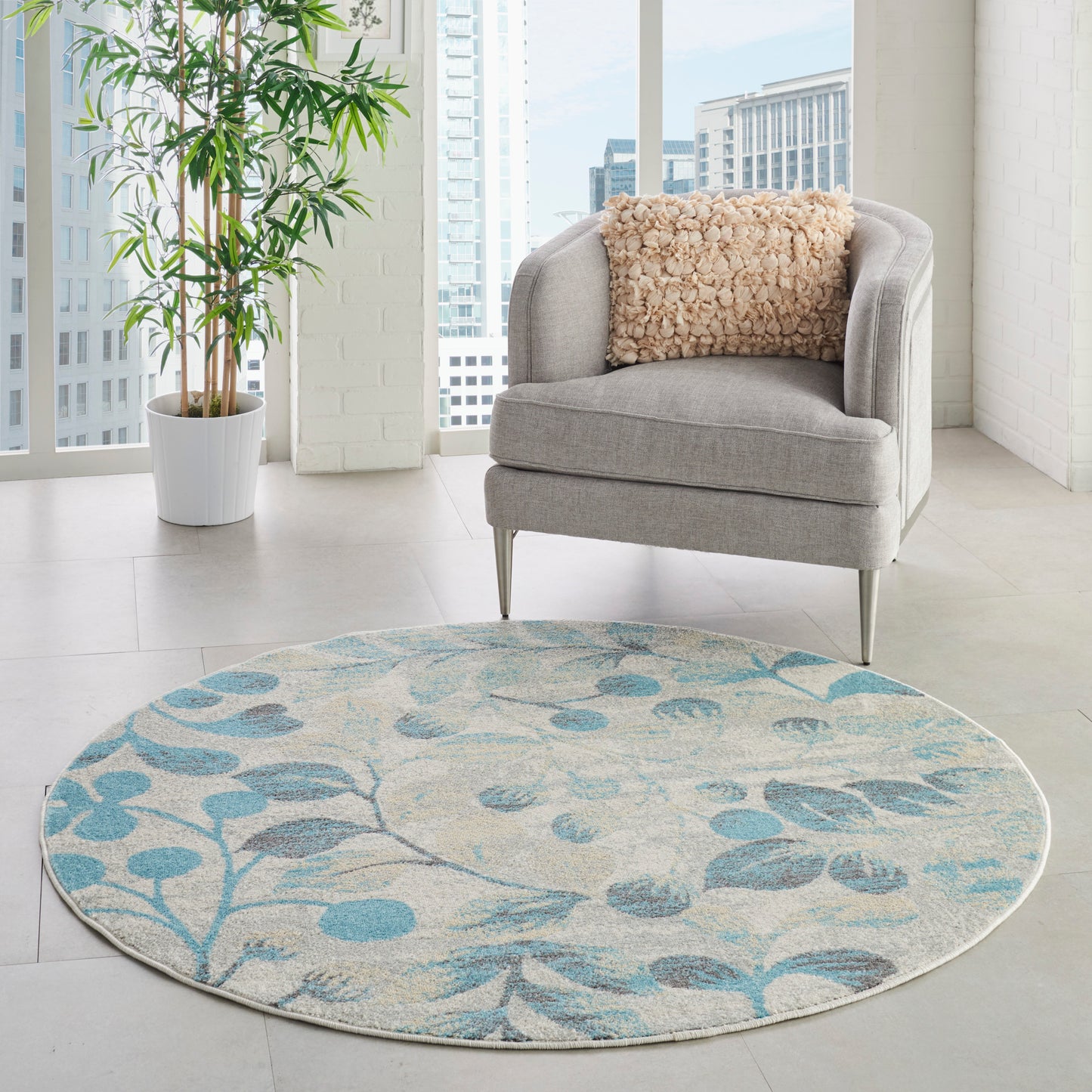 Nourison Tranquil 5'3" x Round Ivory/Turquoise Farmhouse Indoor Rug