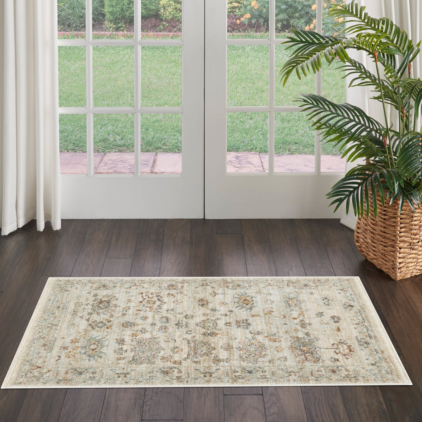 Nourison Traditional Home 2'6" x 4'6" Beige Vintage Indoor Rug