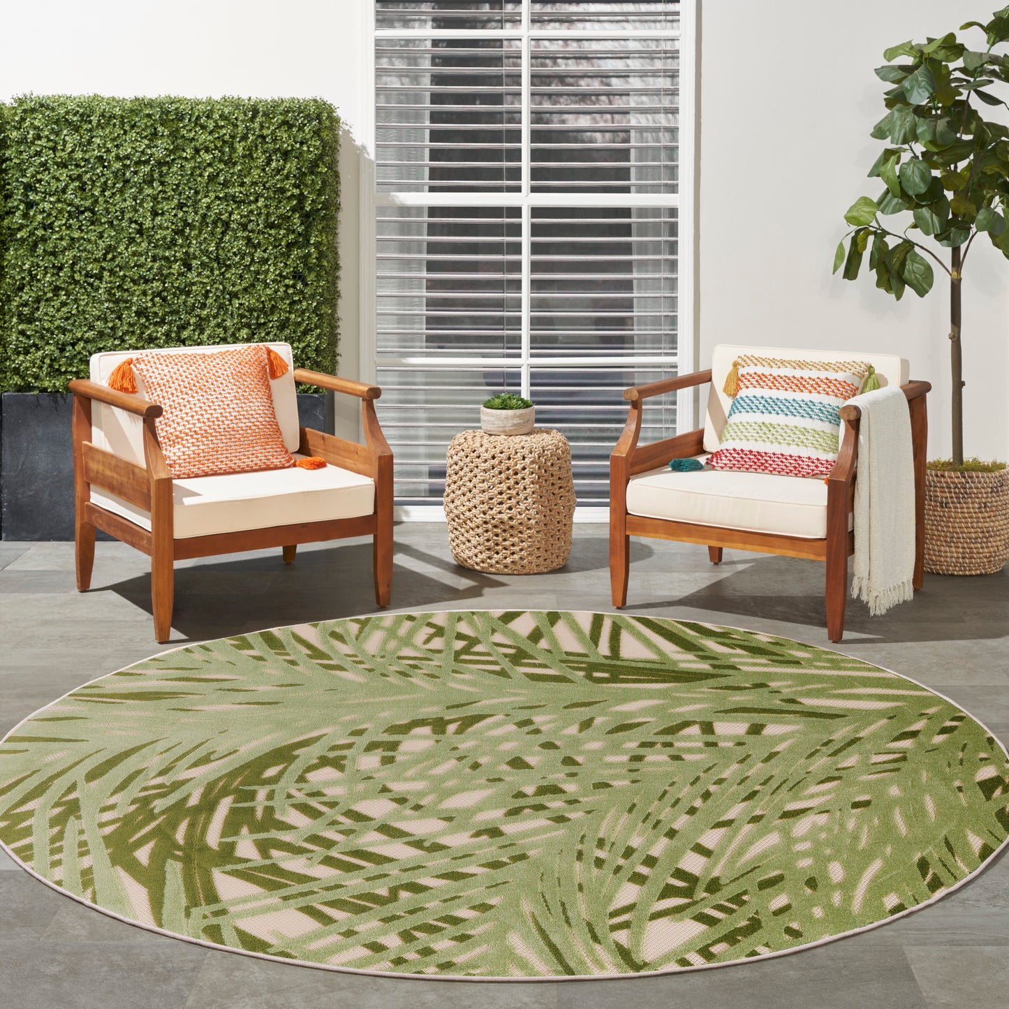 Nourison Aloha 5'3" x Round Ivory Green Outdoor Rug