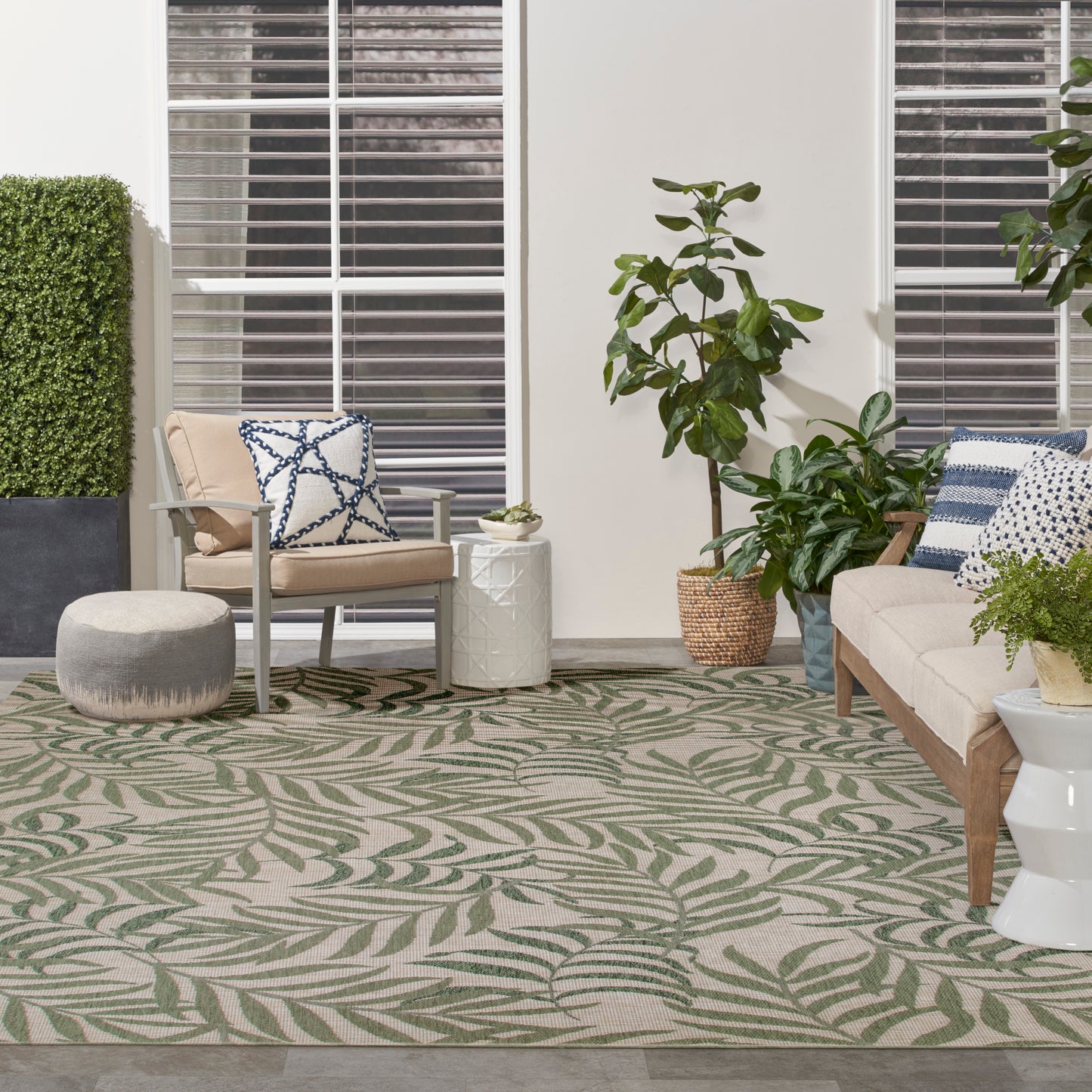 Nourison Garden Oasis 9' x 12' Ivory Green Outdoor Rug